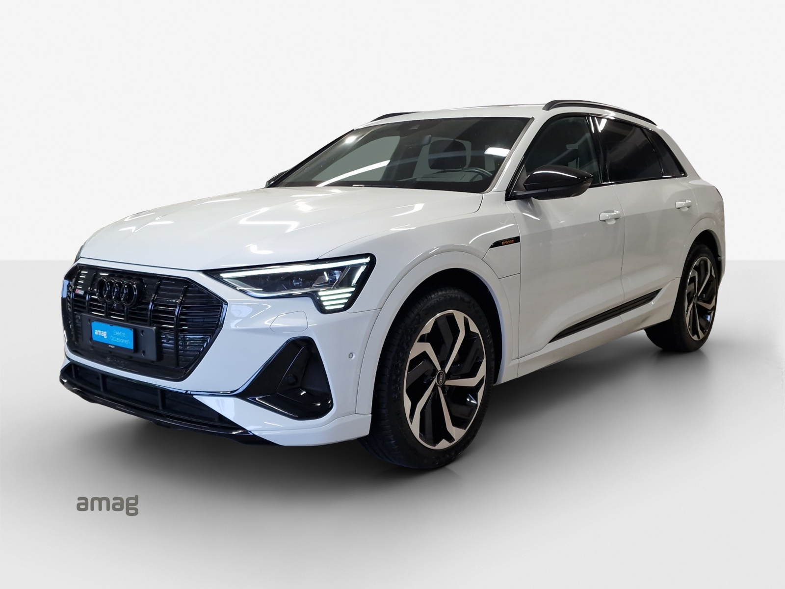 AUDI e-tron 55 S Line Black Edition quattro-image-0