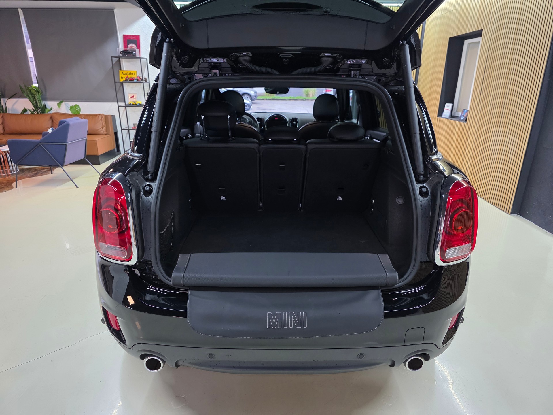MINI Countryman Cooper S Trafalgar ALL4 Steptronic-image-6