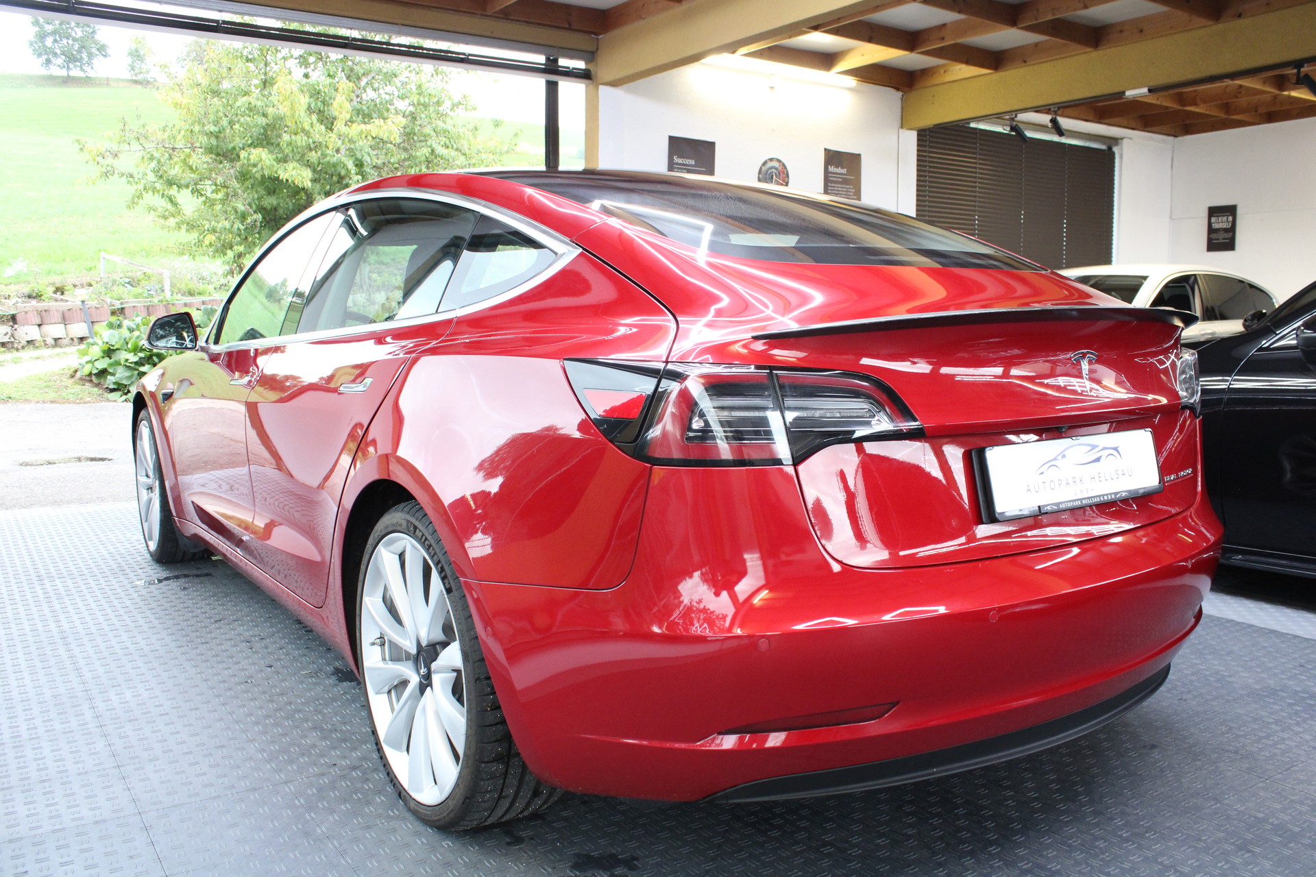 TESLA Model 3 Performance Dual Motor AWD (FSD Autopilot)-image-4