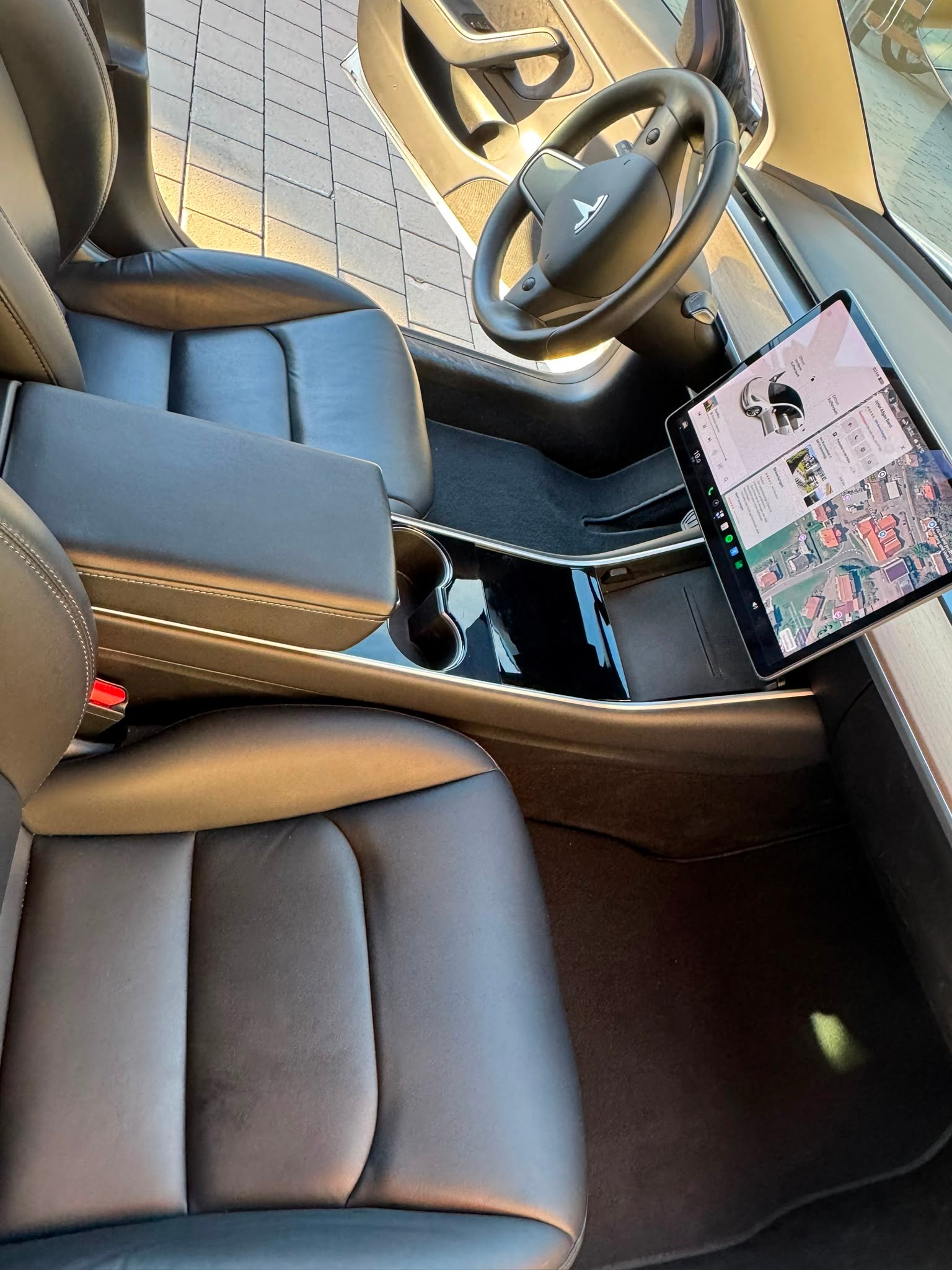 TESLA Long Range Dual Motor AWD-image-5