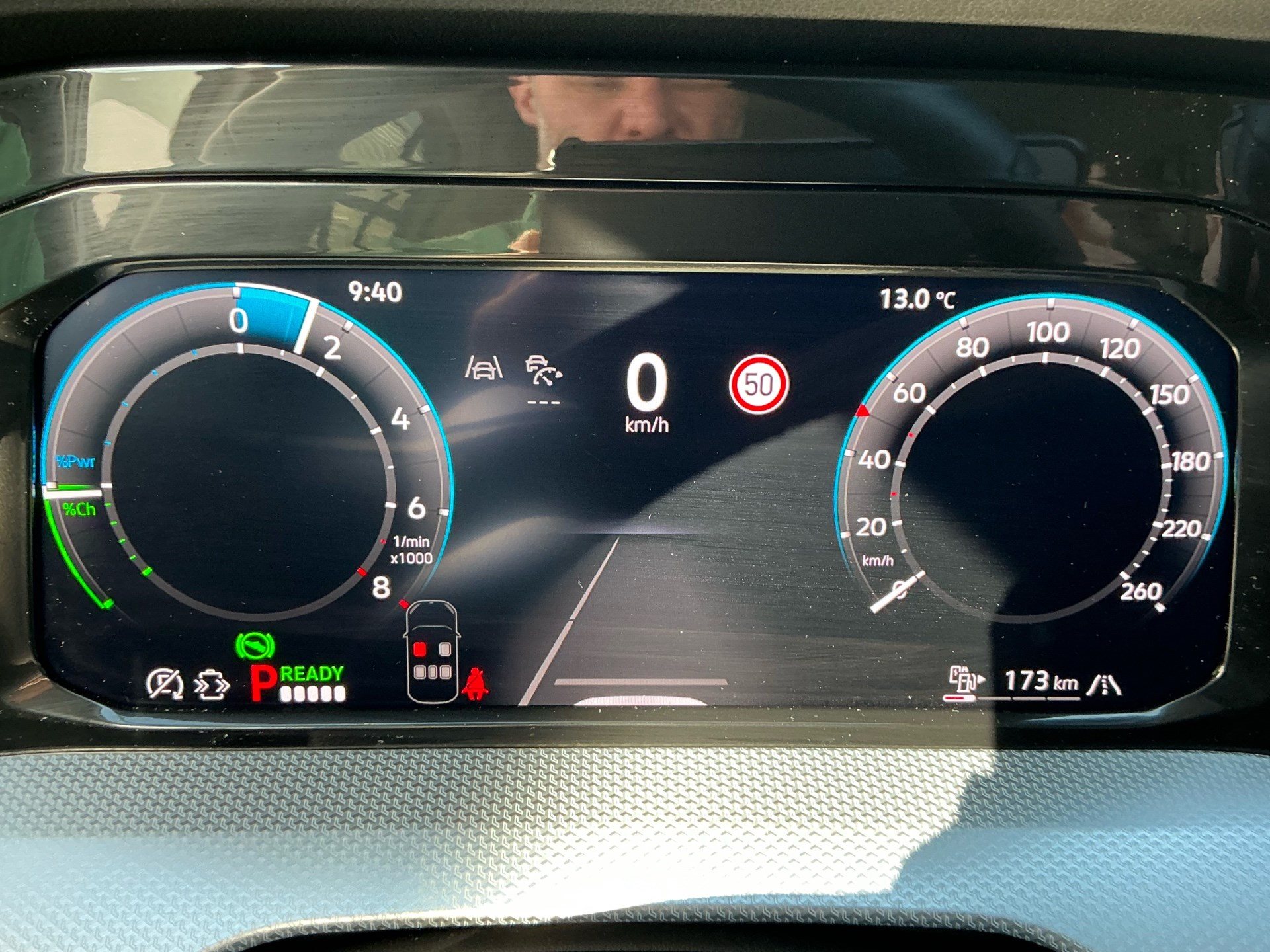 VW Golf 1.5 TSI eHYBRID 204 PS *** ELEKTRISCHE REICHWEITE 140KM ***-image-9