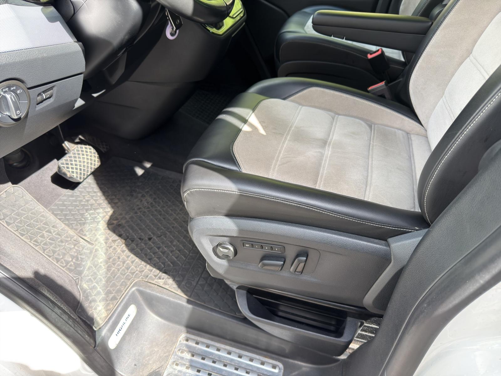 VW T6 Multivan 2.0 TDI 204 Highline DSG 4m-image-11