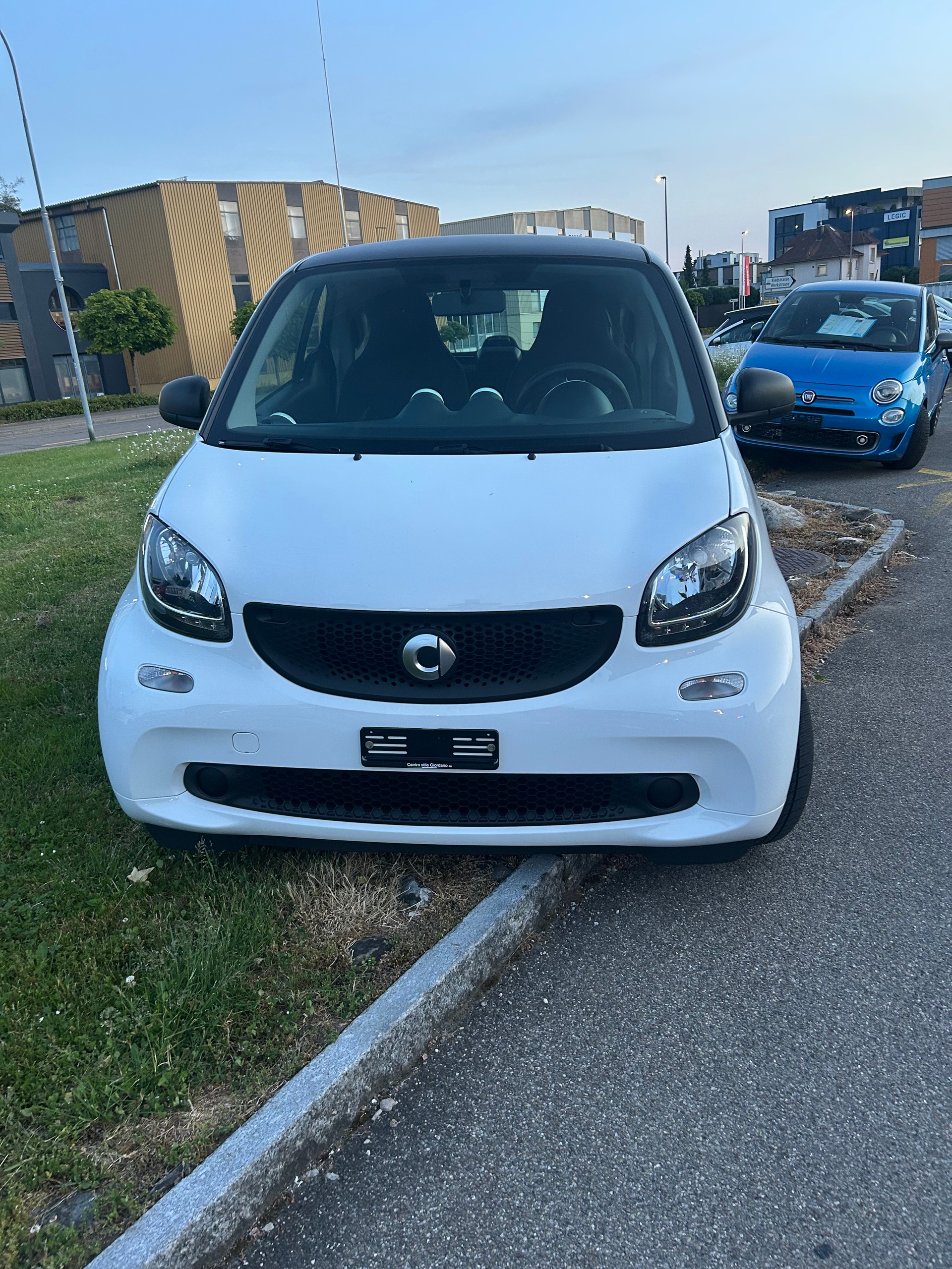 SMART fortwo-image-8