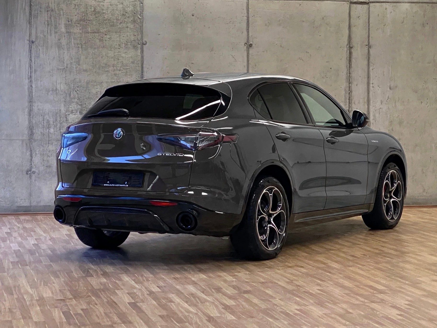 ALFA ROMEO Stelvio 2.0TB *Swiss*Veloce*Q4*Automatica*Facelift*-image-3