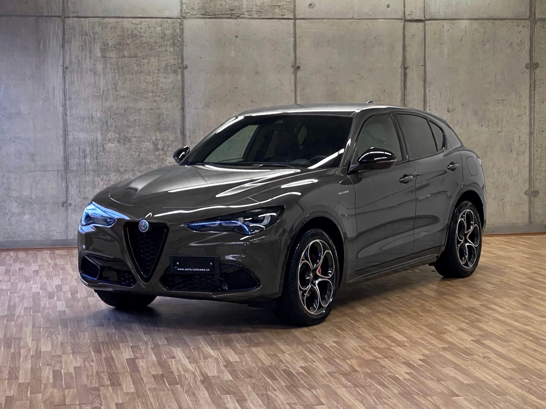 ALFA ROMEO Stelvio 2.0TB *Swiss*Veloce*Q4*Automatica*Facelift*-image-0
