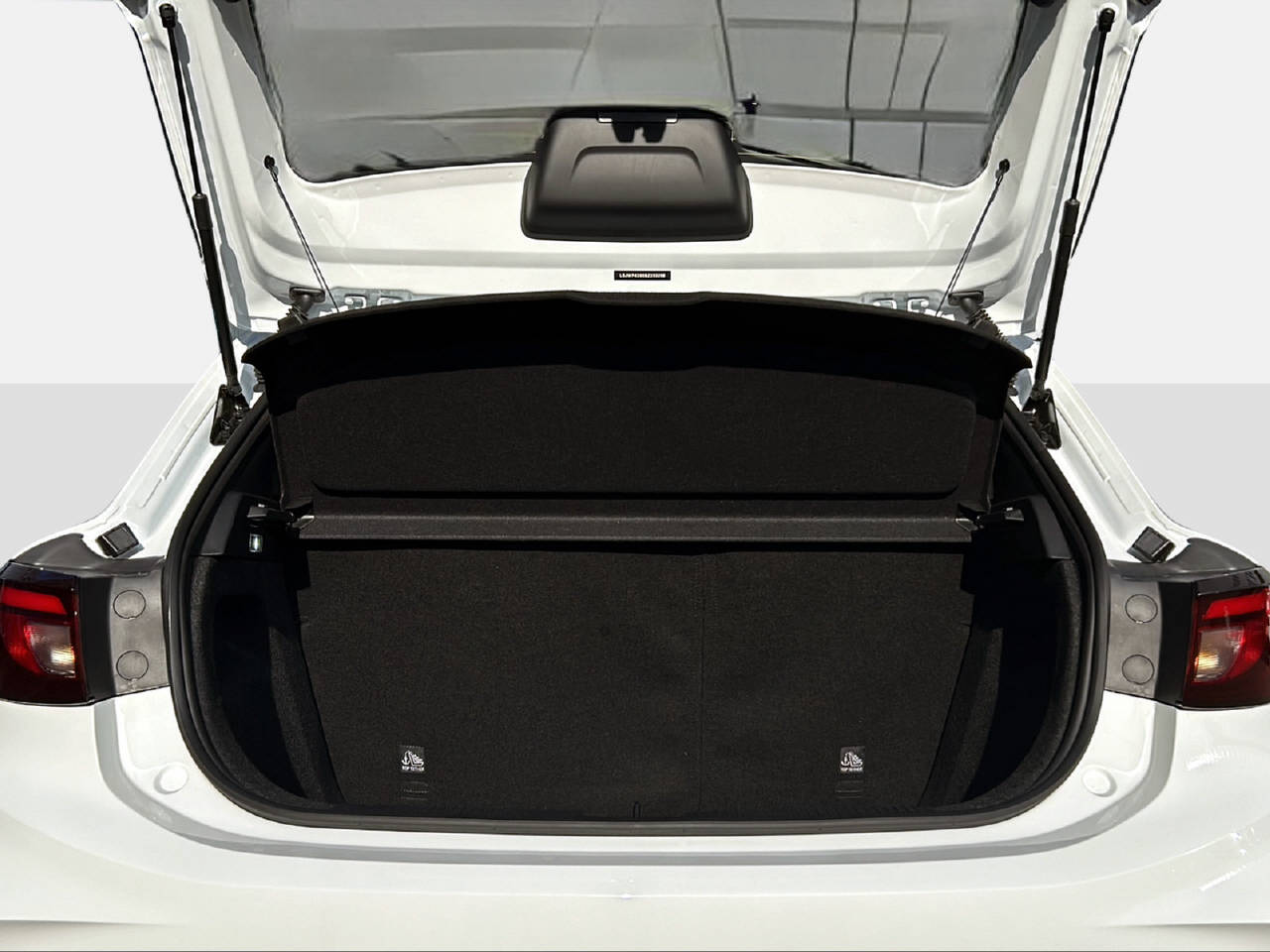 MG 3 1.5 Hybrid Luxury-image-10
