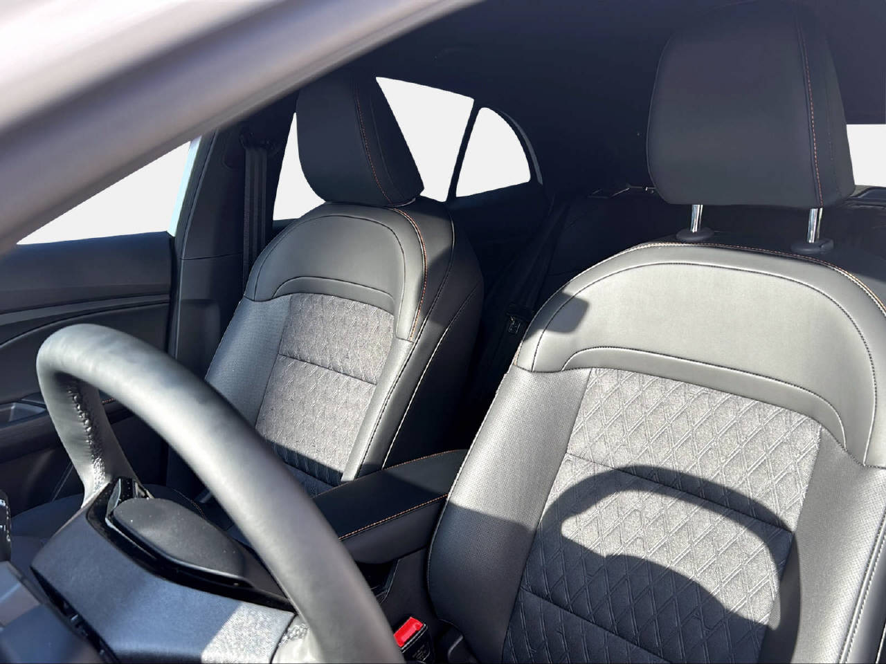 MG 3 1.5 Hybrid Luxury-image-2