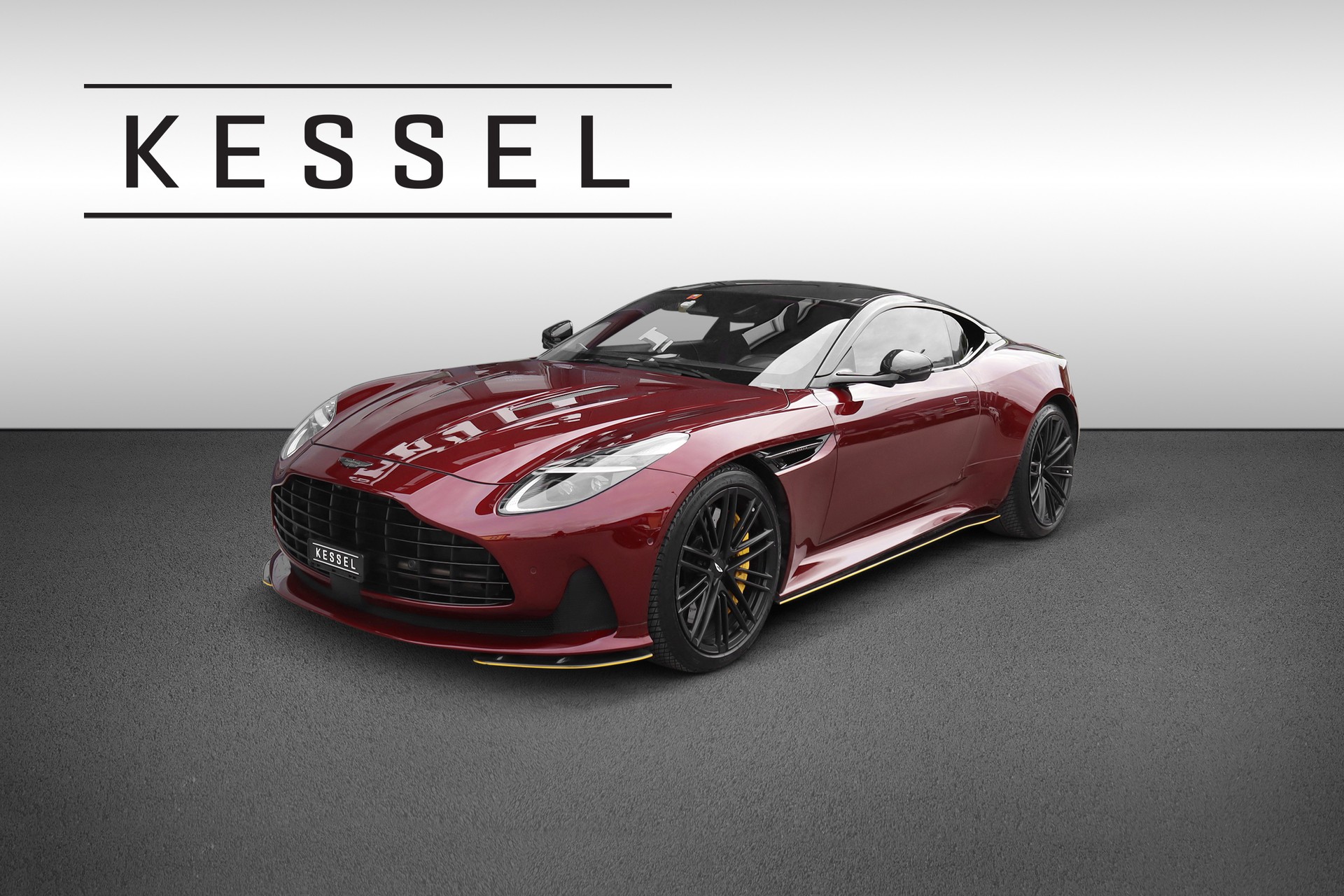 ASTON MARTIN DB12-image-2