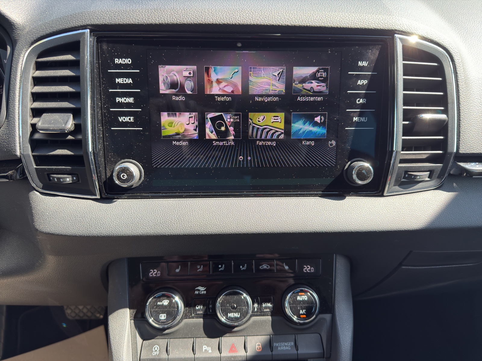 SKODA Karoq 1.5 TSI Style DSG-image-10