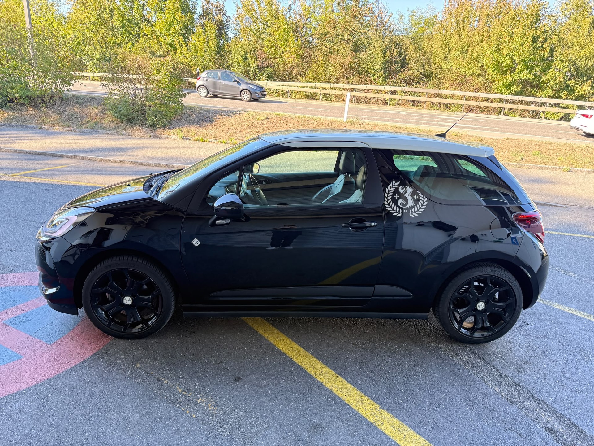 DS AUTOMOBILES DS 3 1.2 PureTech Cafe Racer EAT6-image-2
