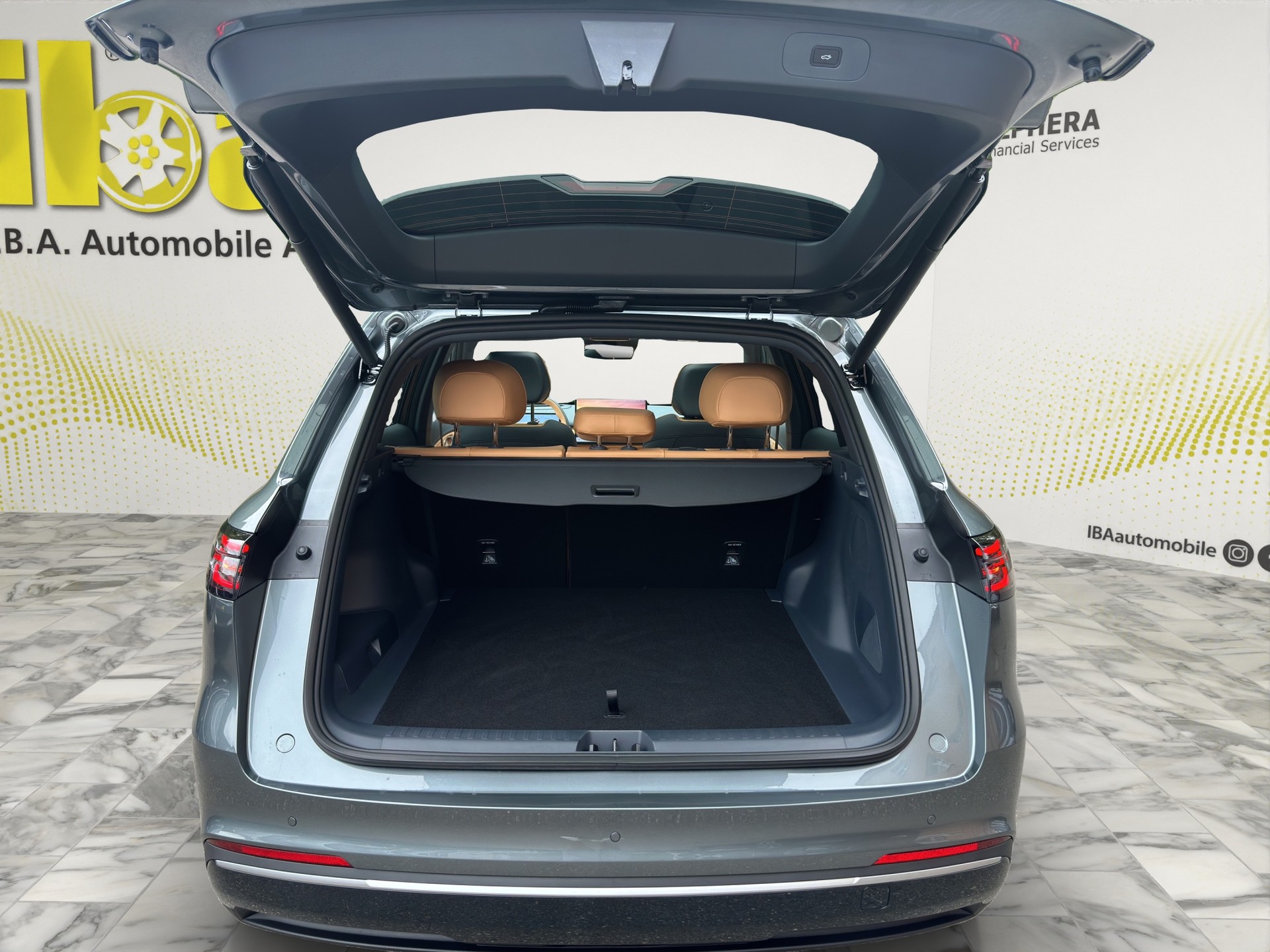 GEELY EM-i Max+ PHEV-image-8