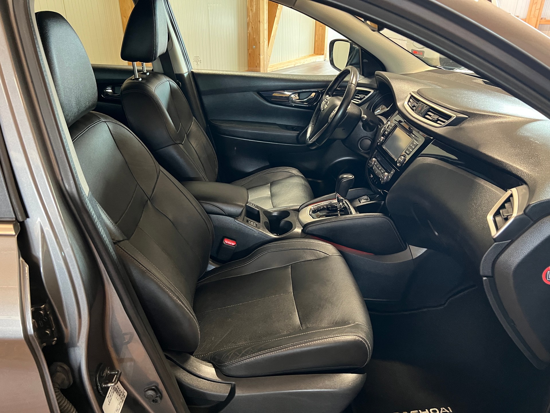 NISSAN Qashqai 1.6 dCi tekna Xtronic CVT-image-11