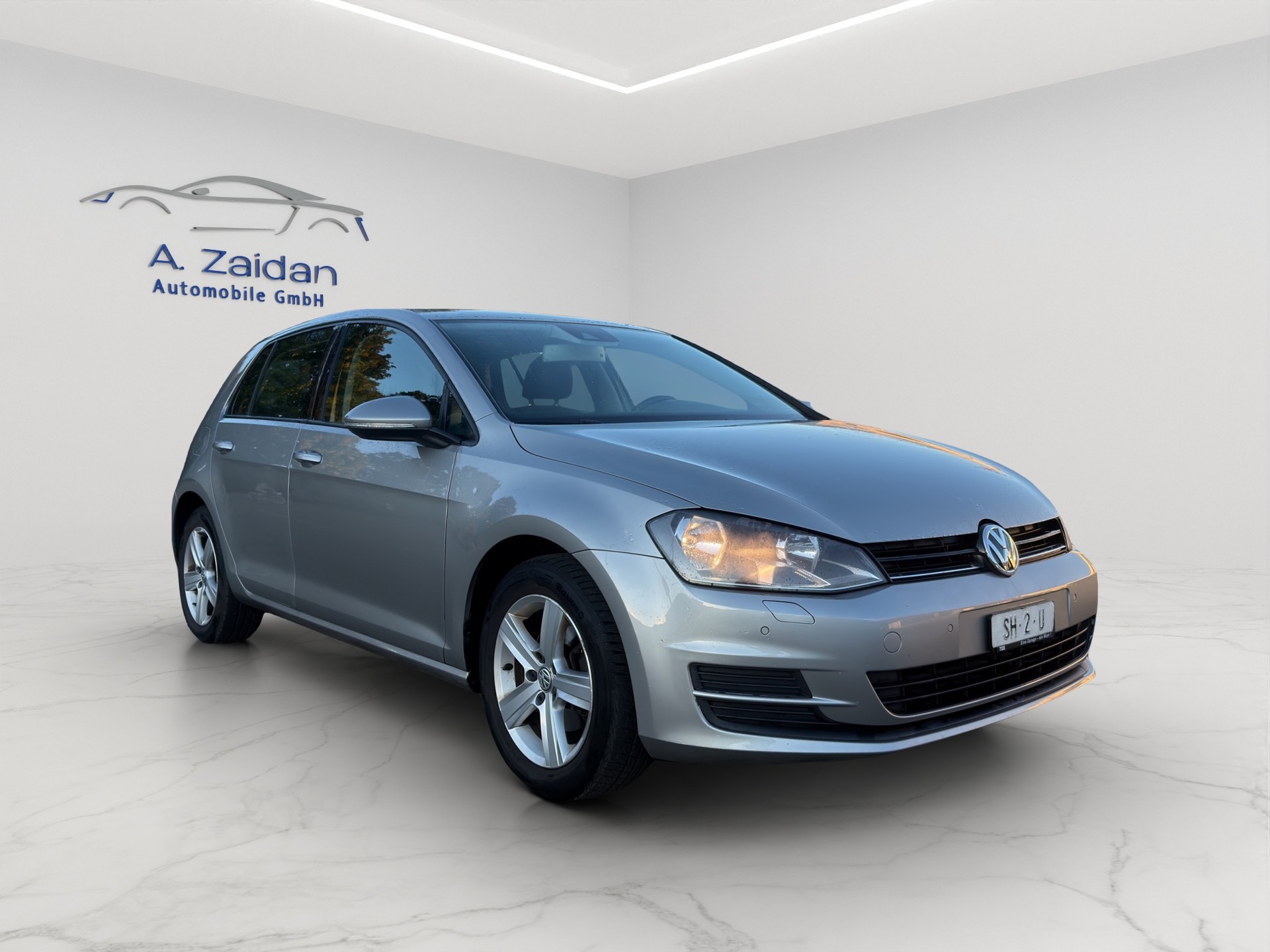 VW Golf 2.0 TDI Highline-image-2