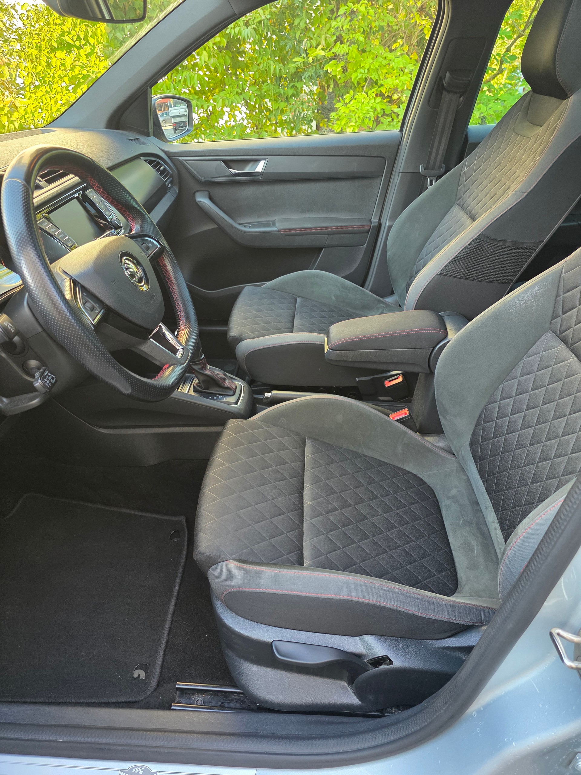 SKODA Fabia Combi 1.0 TSI Monte Carlo DSG-image-5