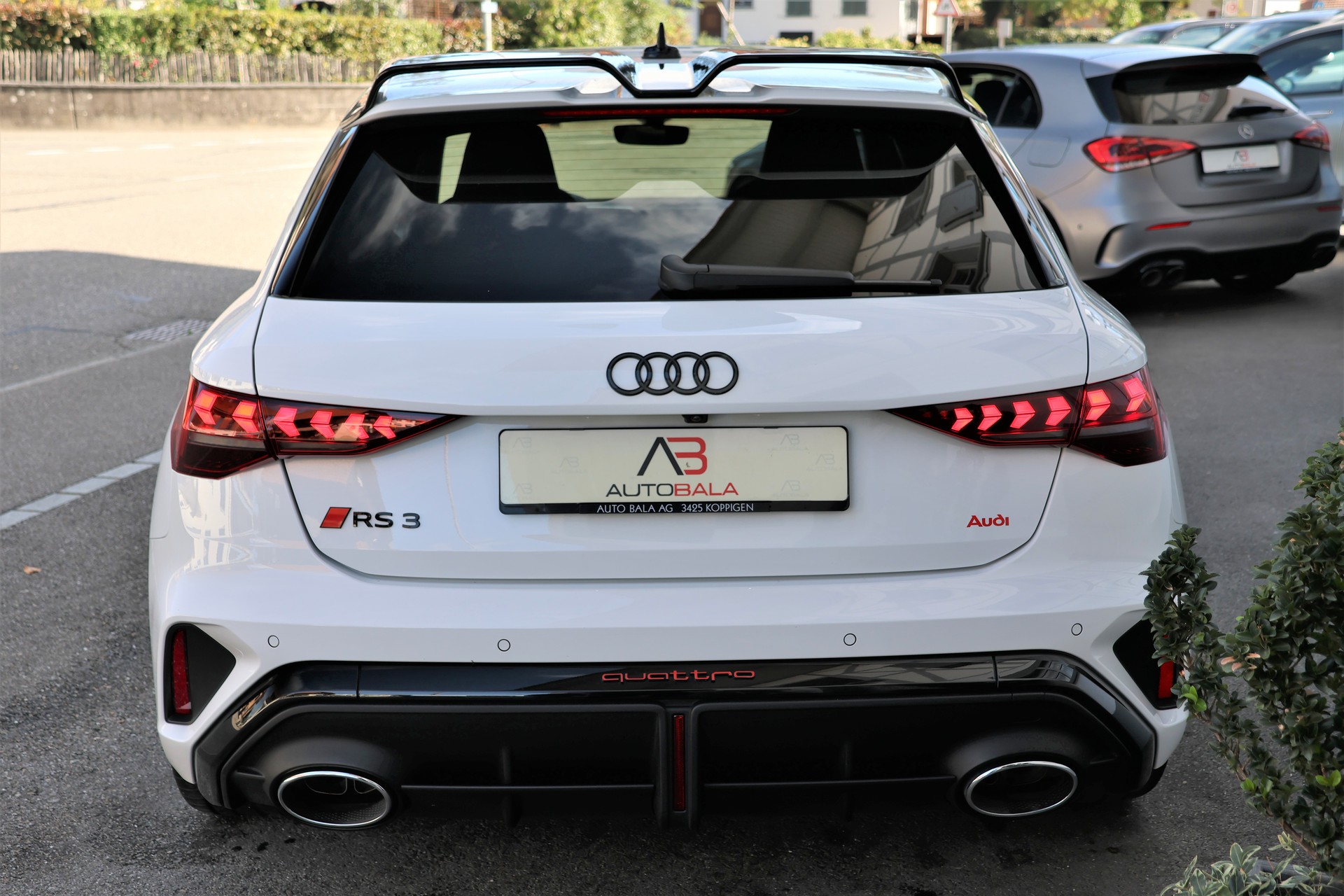 AUDI RS3 Sportback 2.5 TSI quattro S-tronic (CH)-image-6