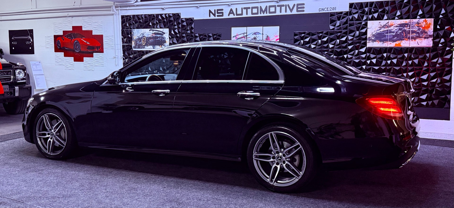 MERCEDES-BENZ E 220 d AMG Line 4Matic 9G-Tronic-image-5