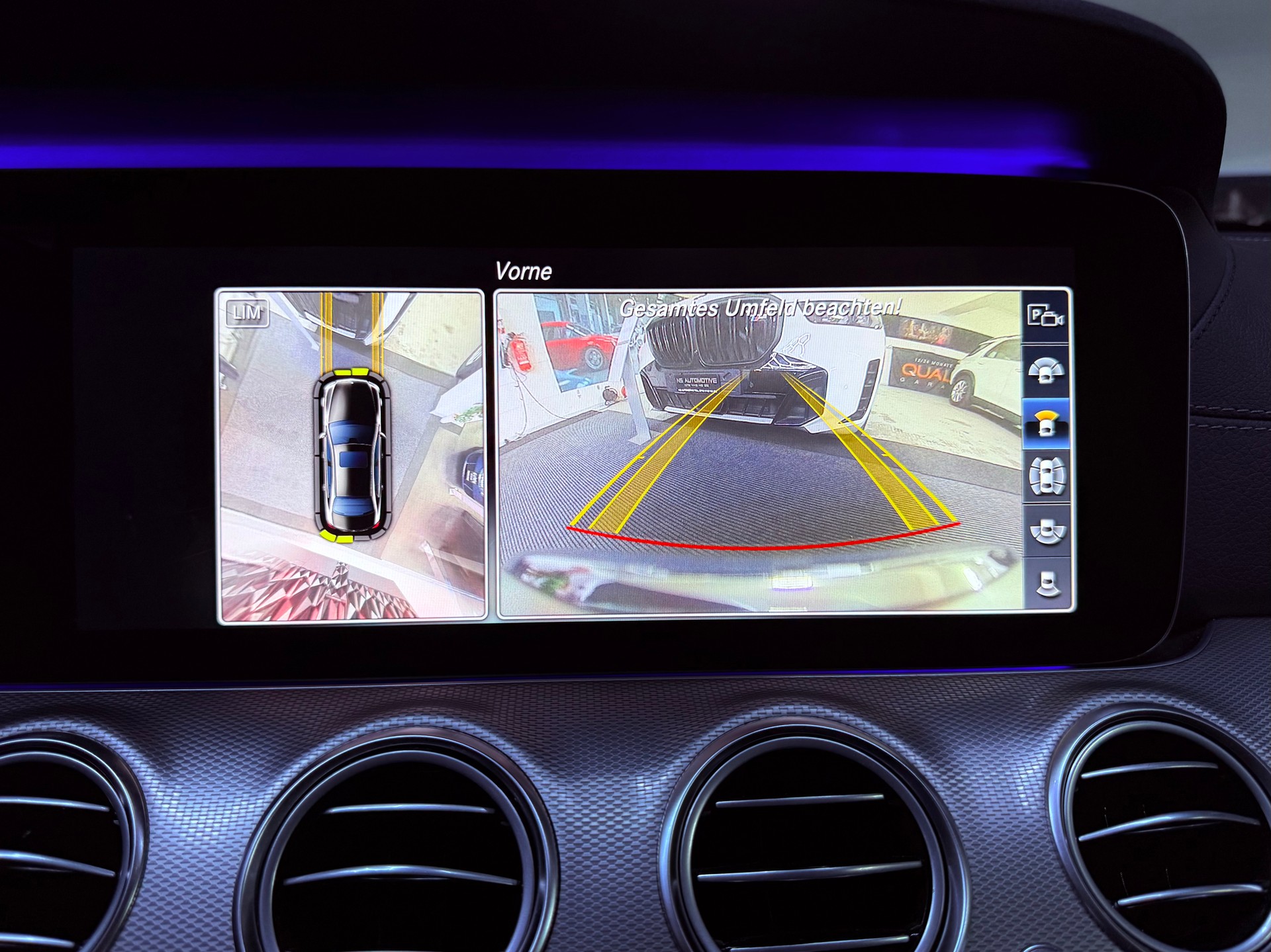 MERCEDES-BENZ E 220 d AMG Line 4Matic 9G-Tronic-image-24