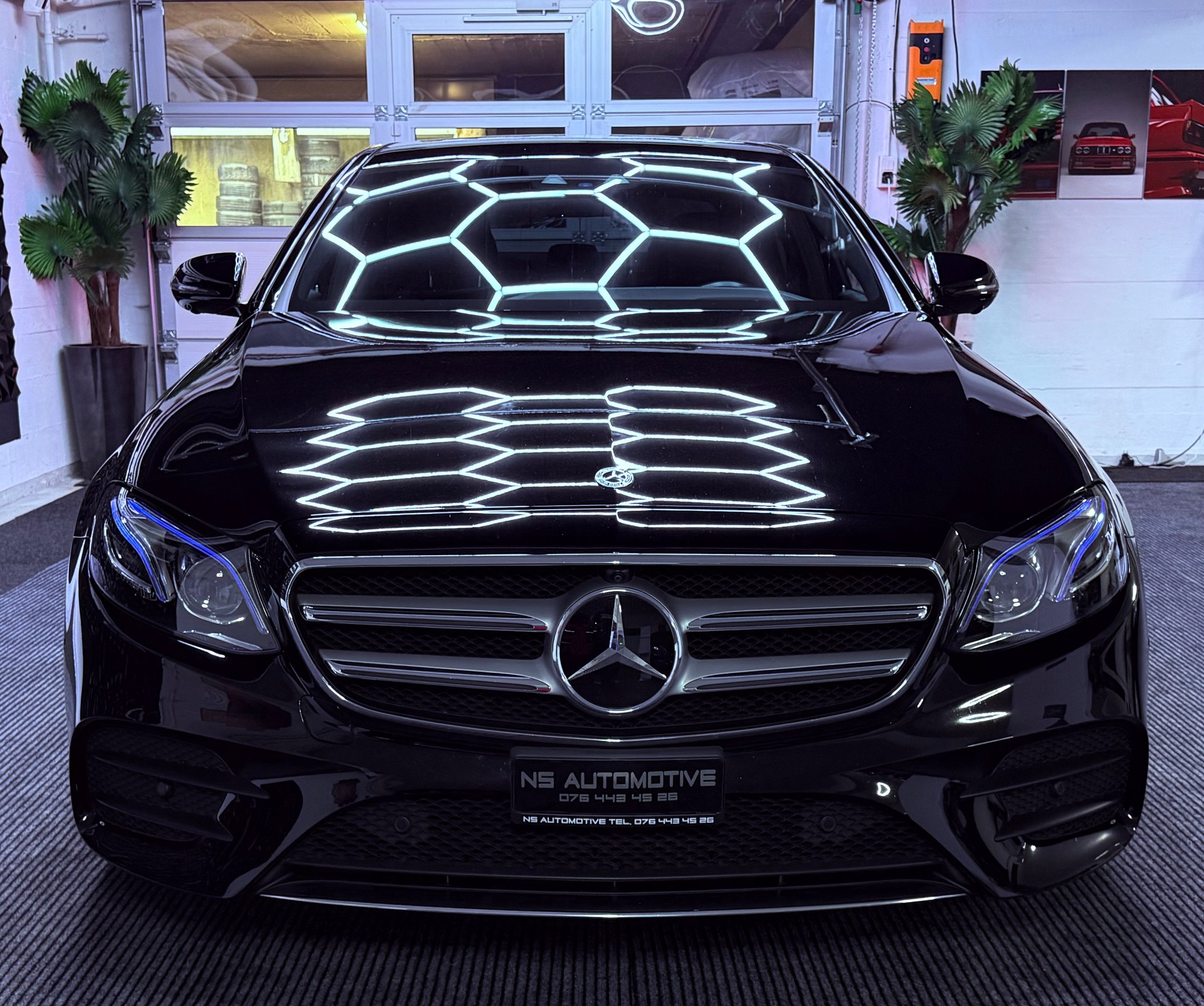 MERCEDES-BENZ E 220 d AMG Line 4Matic 9G-Tronic-image-1