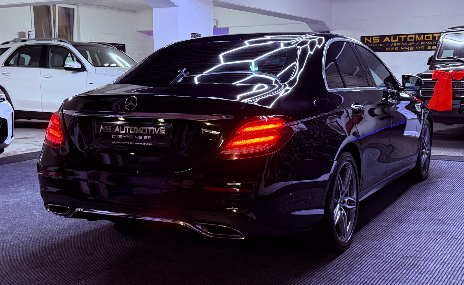 MERCEDES-BENZ E 220 d AMG Line 4Matic 9G-Tronic-image-3