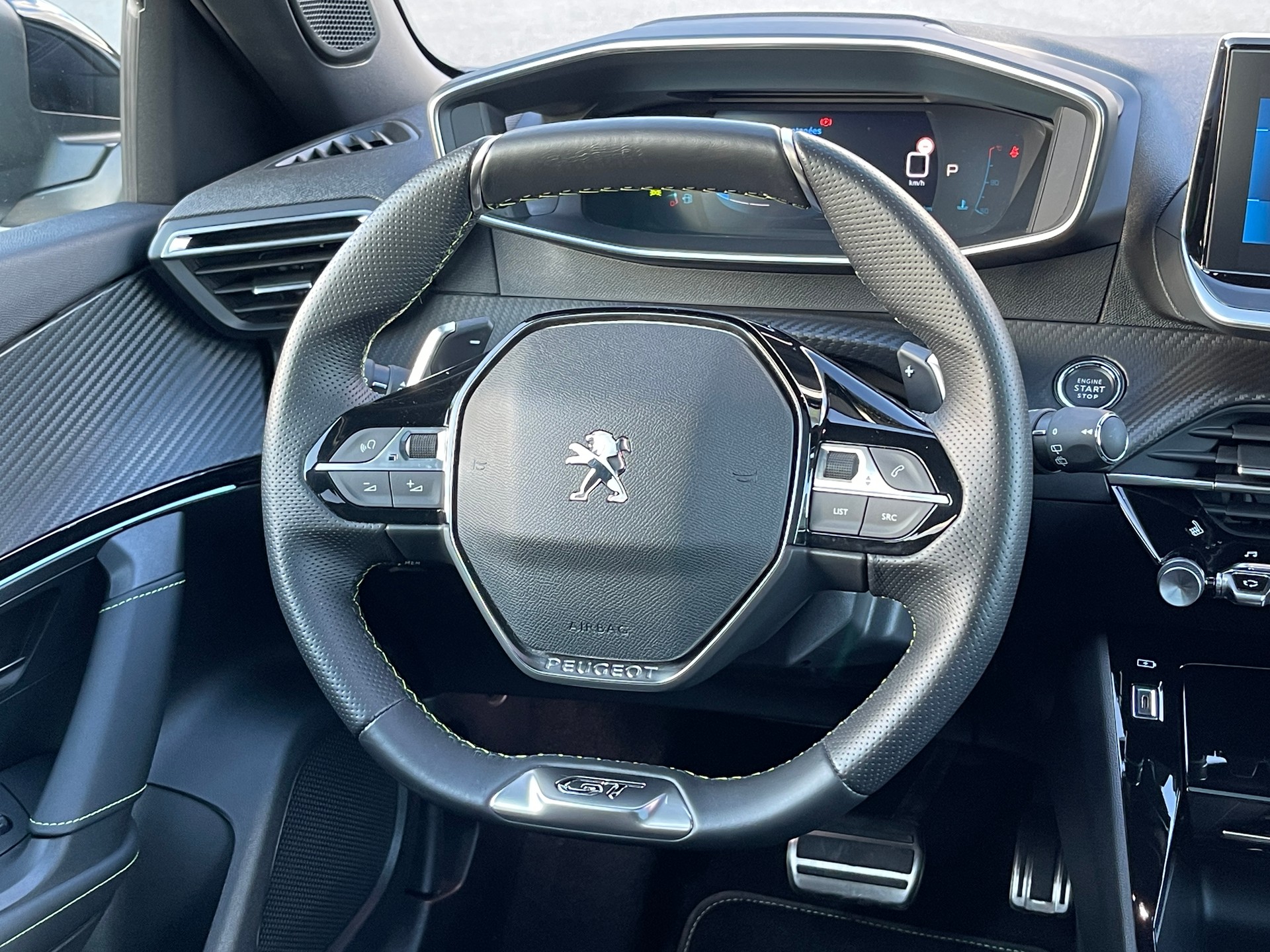 PEUGEOT 2008 1.5 BlueHDi GT EAT8-image-10