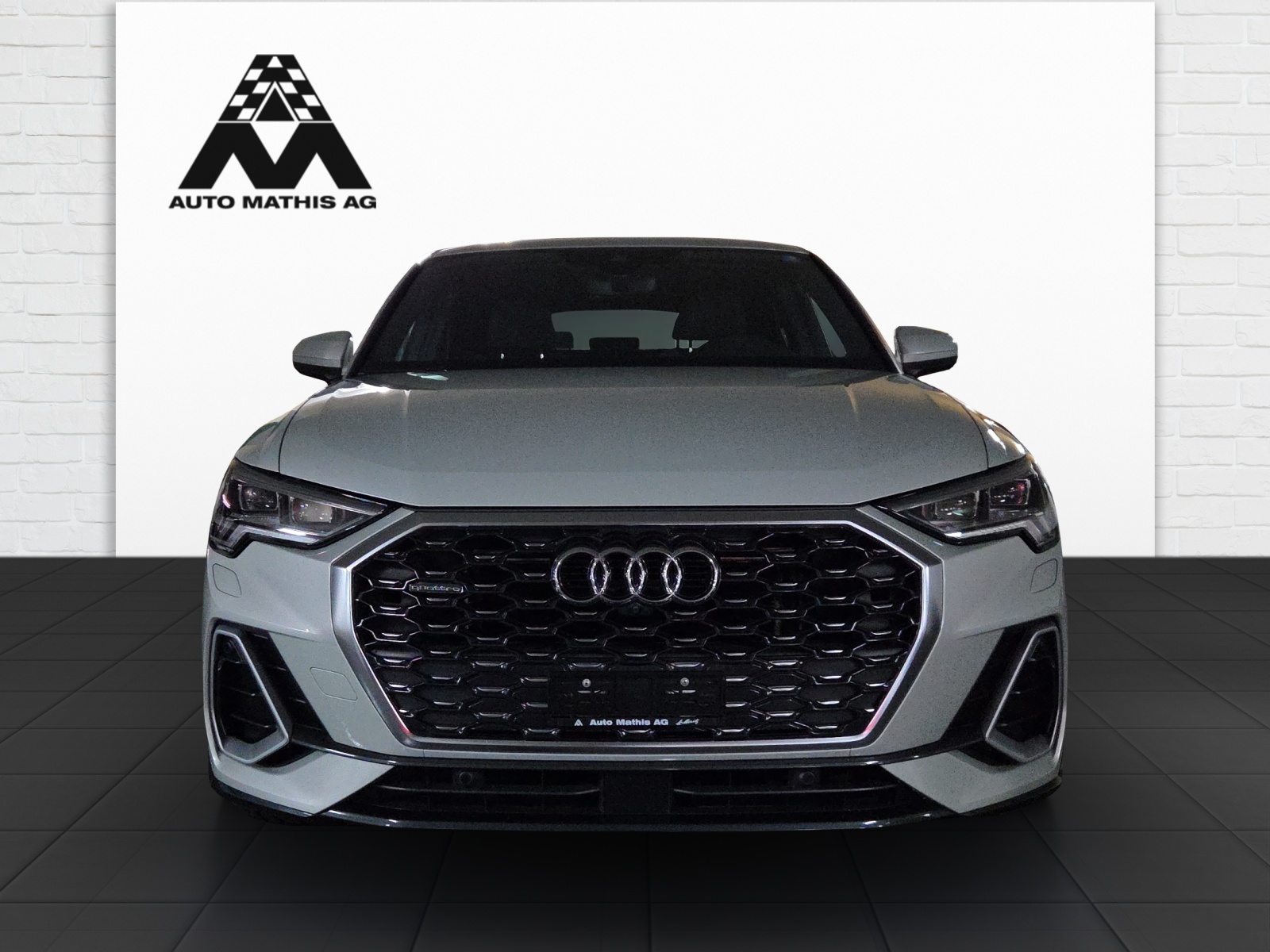 AUDI Q3 Sportback 45 TFSI S line quattro S-tronic-image-1