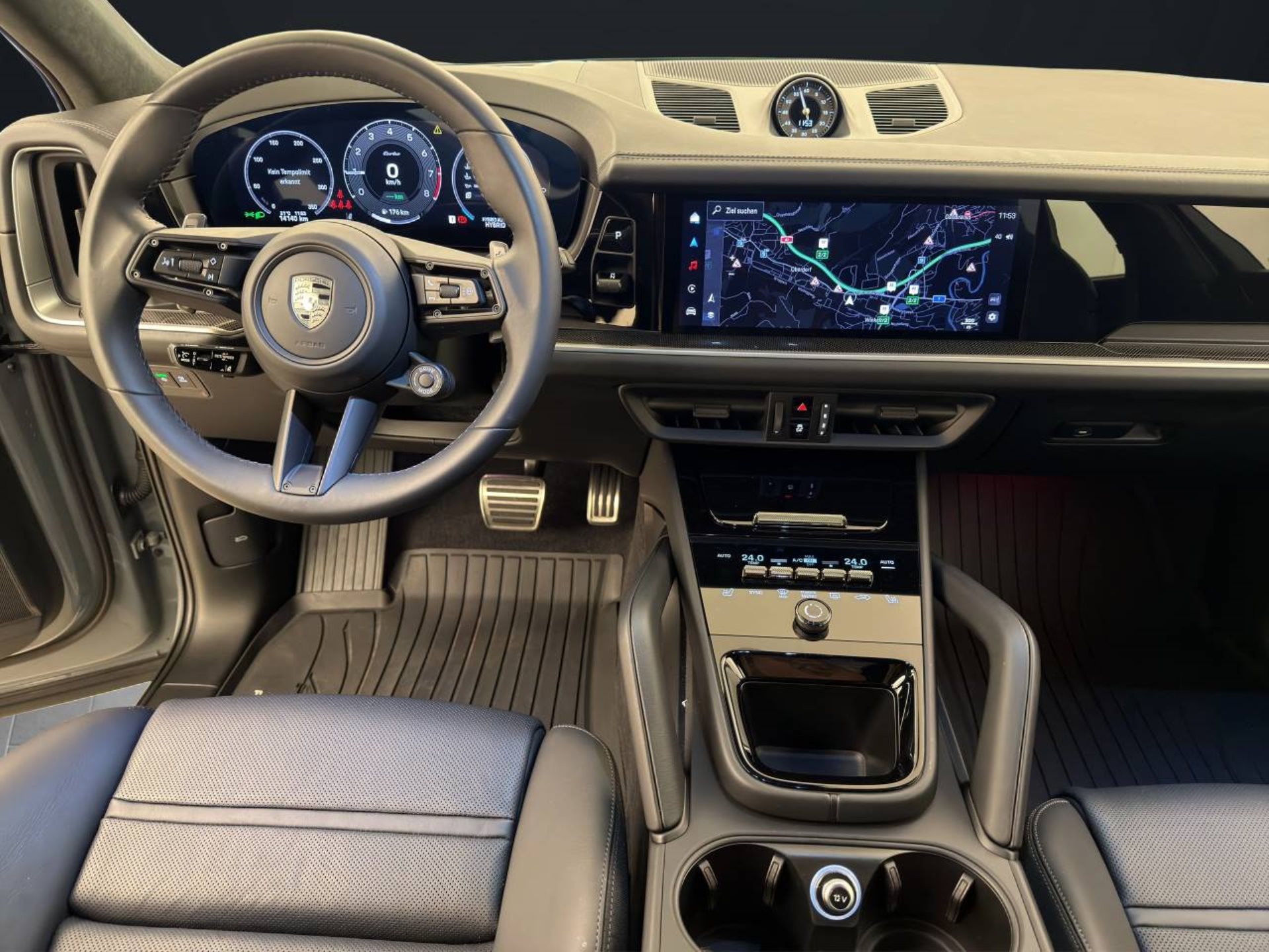 PORSCHE Cayenne Turbo E-Hybrid-image-21