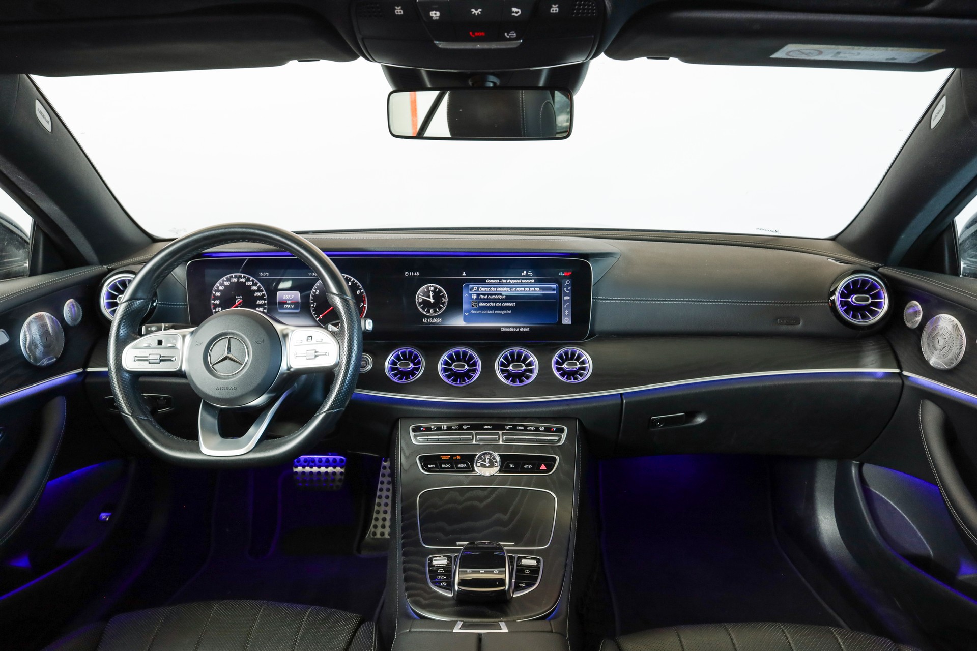 MERCEDES-BENZ E 200 Coupé AMG Line 4 Matic • Bleu cavansite • Toit panoramique • Burmester-image-12