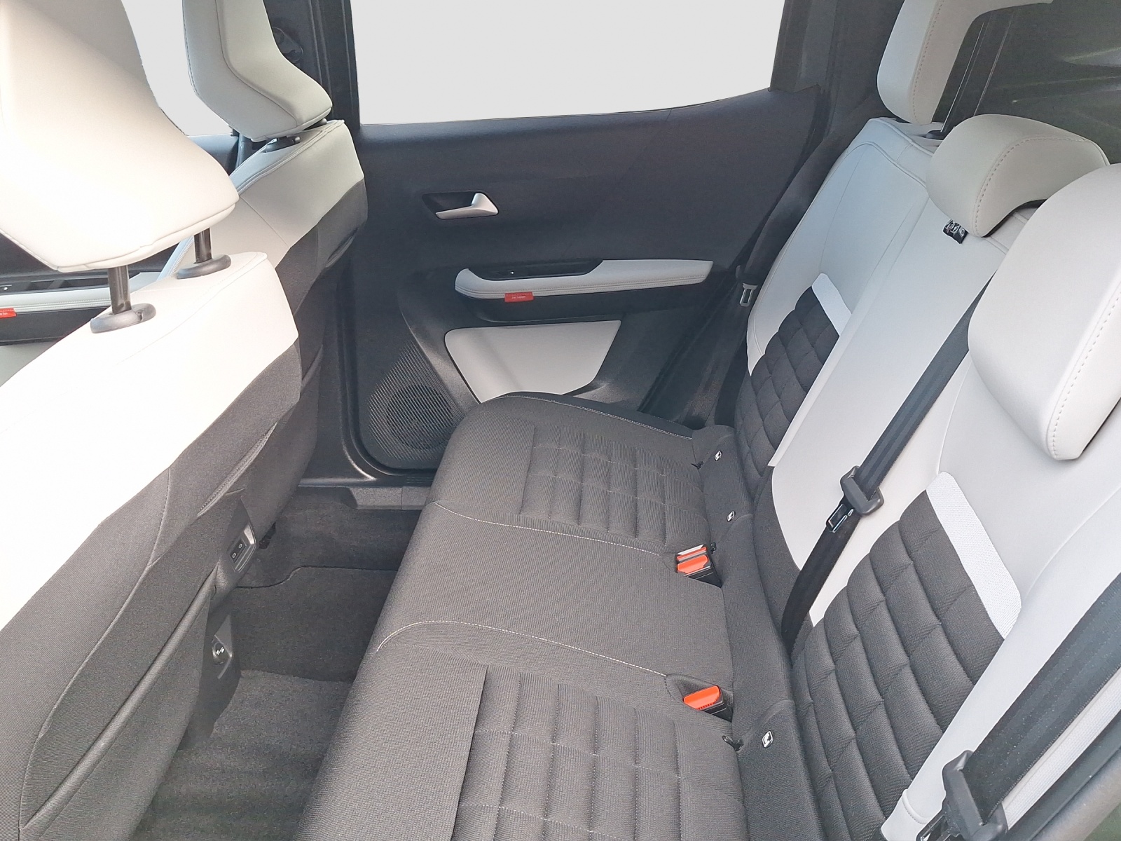 CITROEN C3 Aircross 1.2 Hybrid Max-image-8