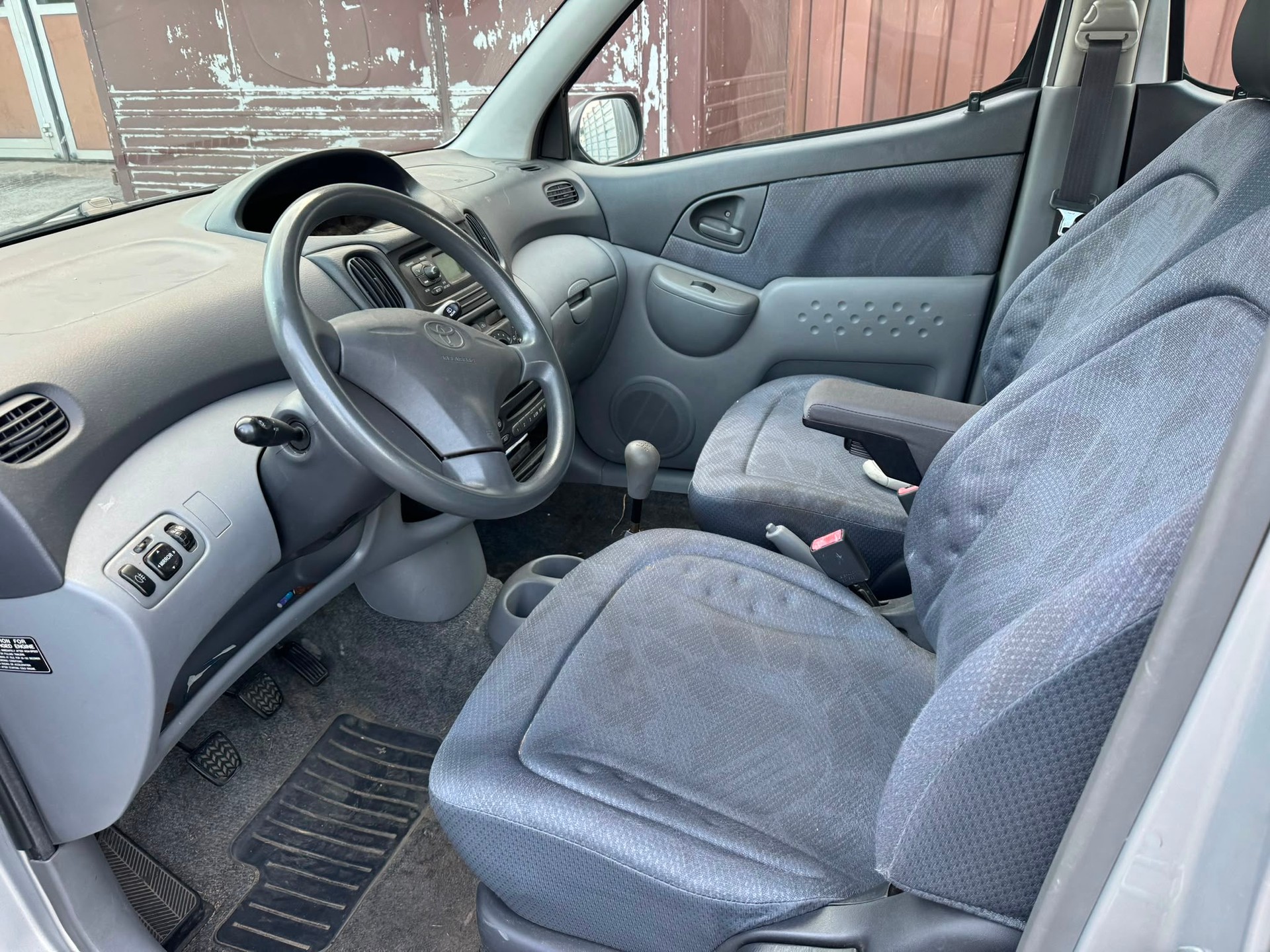 TOYOTA Yaris Verso 1.4 D-4D Linea Luna-image-4