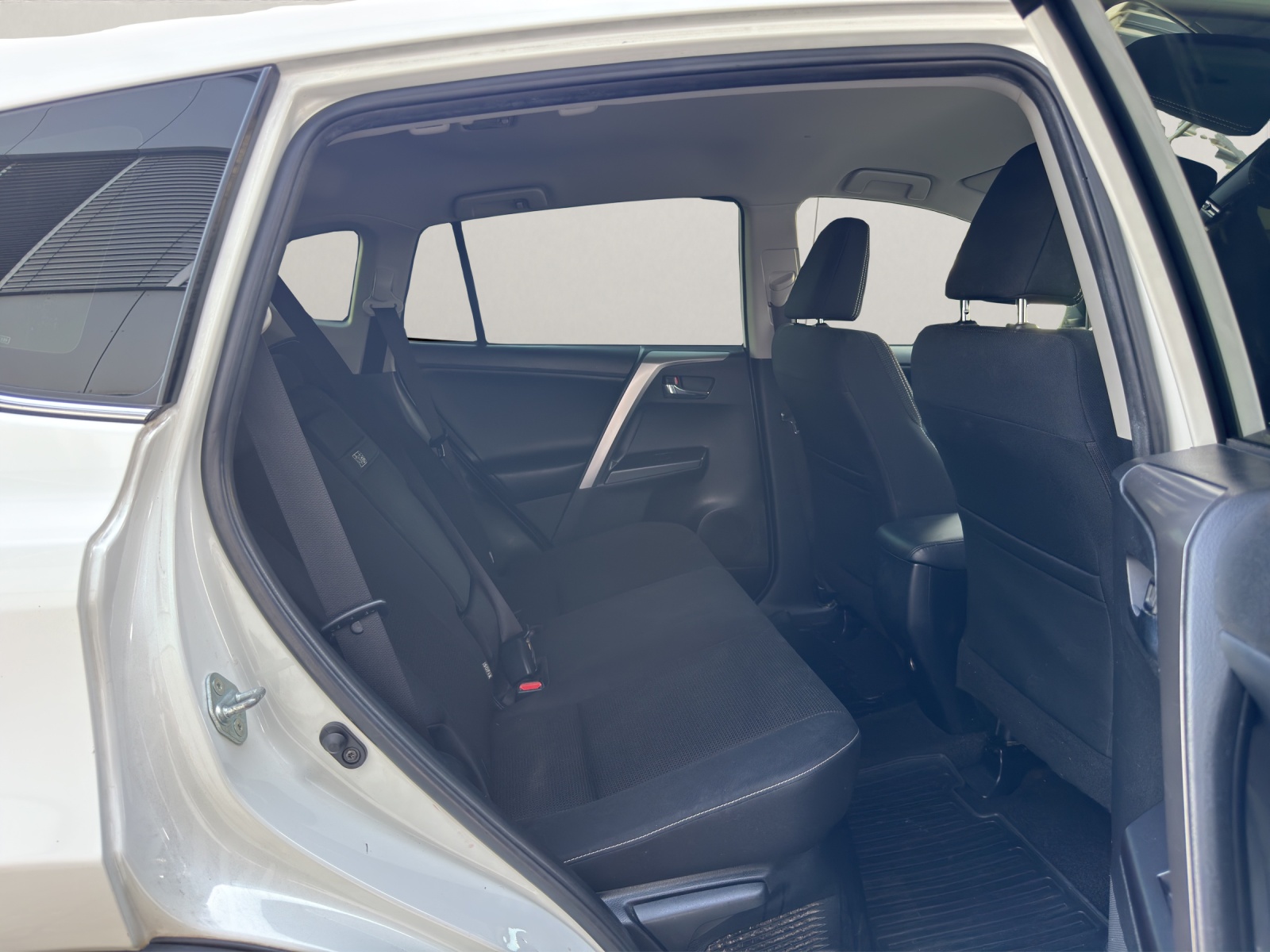 TOYOTA RAV-4 2.5 HSD Style e-CVT-image-12