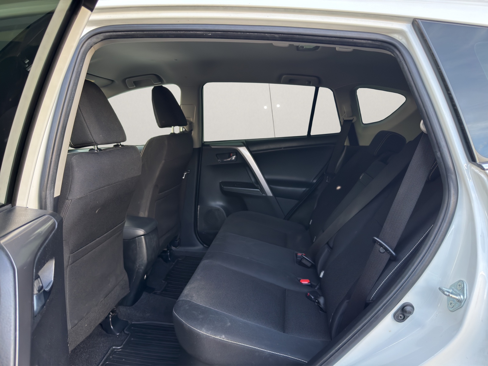 TOYOTA RAV-4 2.5 HSD Style e-CVT-image-11
