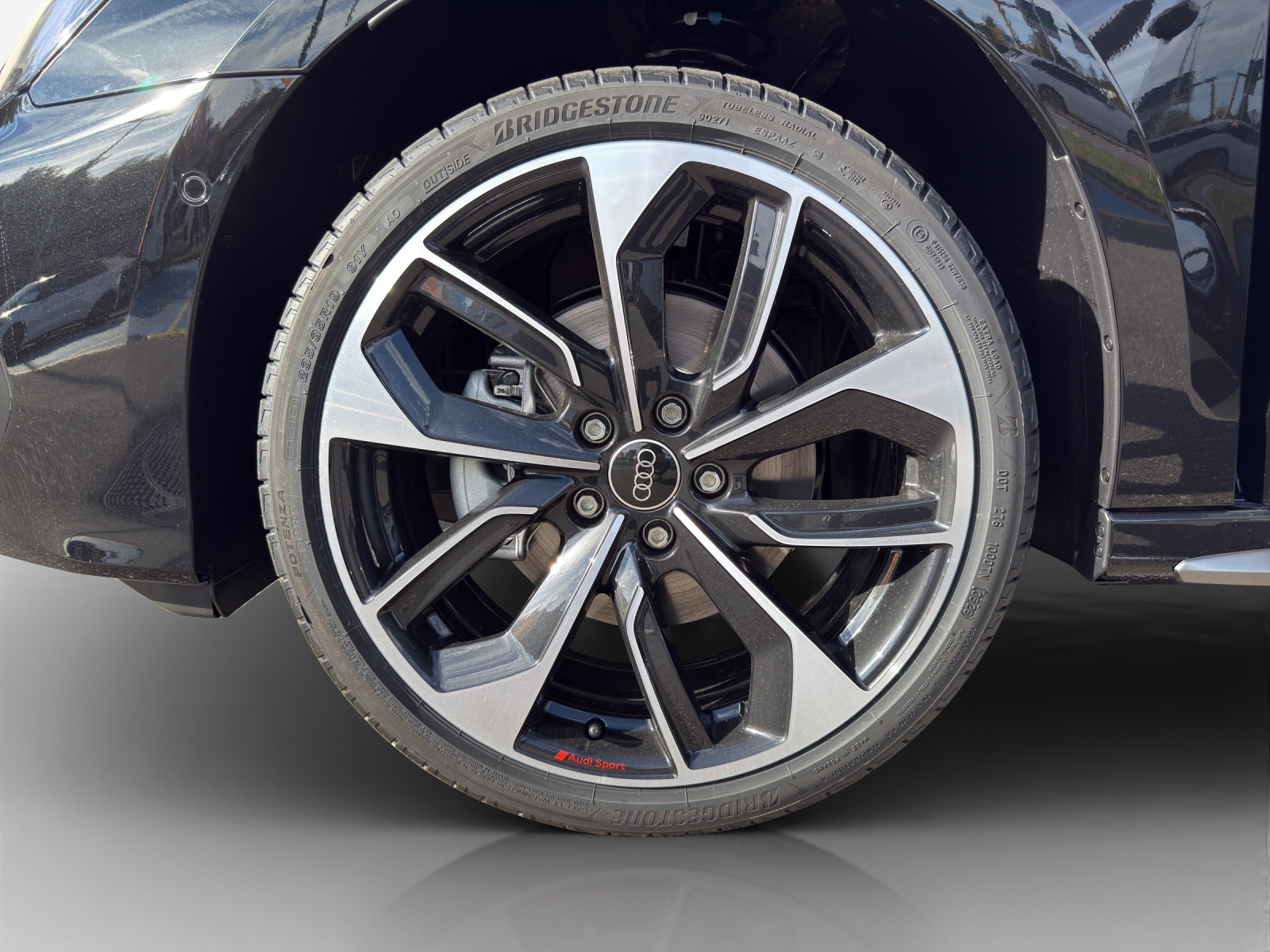 AUDI A3 Sportback TFSI 110 kW S line Attraction S tronic-image-13
