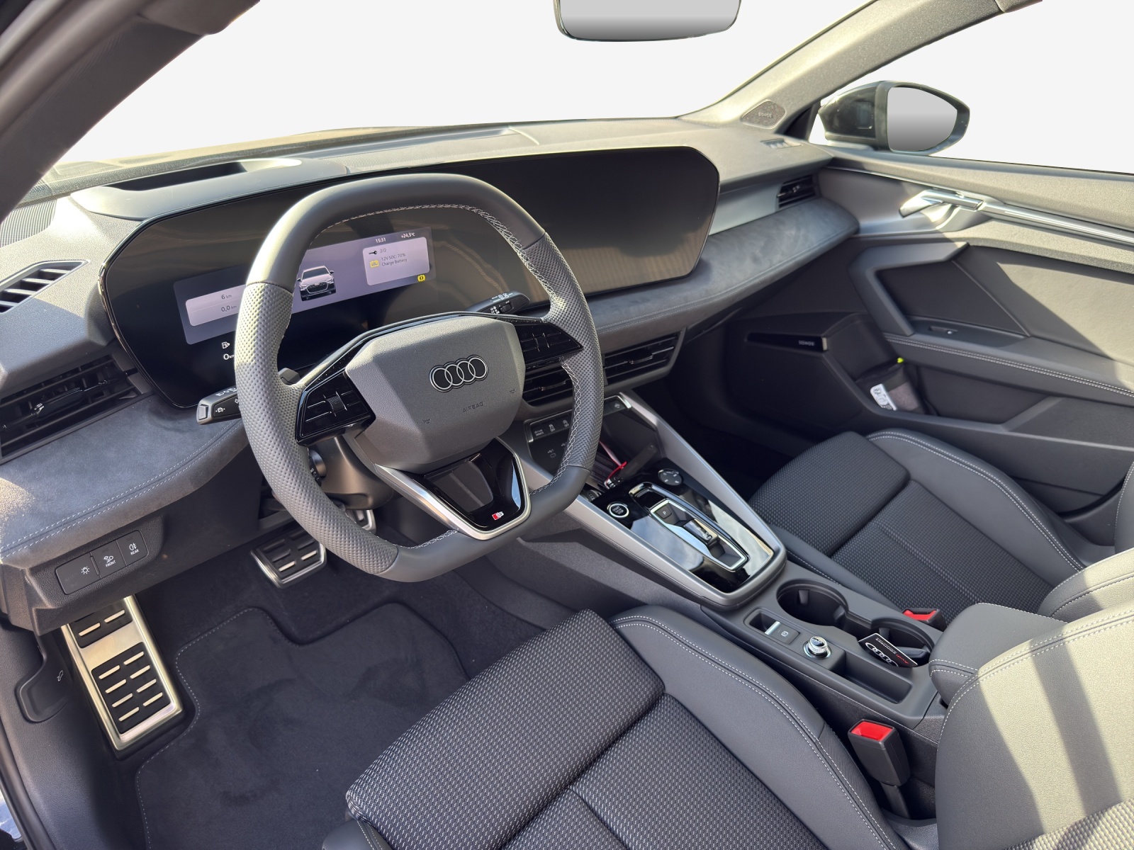 AUDI A3 Sportback TFSI 110 kW S line Attraction S tronic-image-14