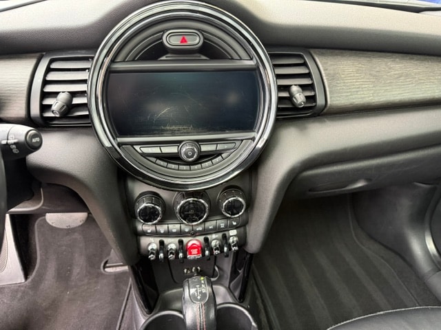 MINI Cooper S Steptronic-image-14