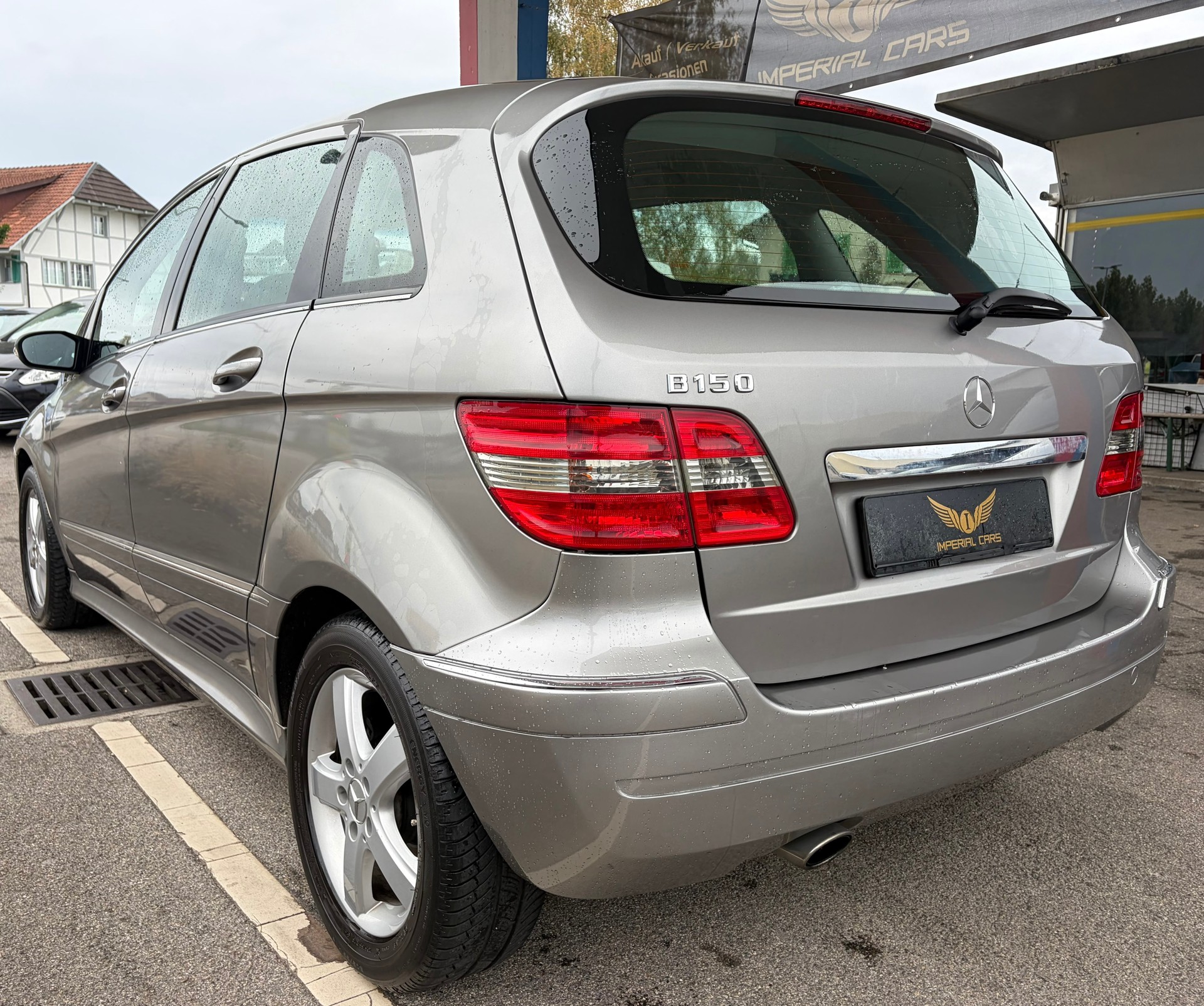 MERCEDES-BENZ B 150-image-2