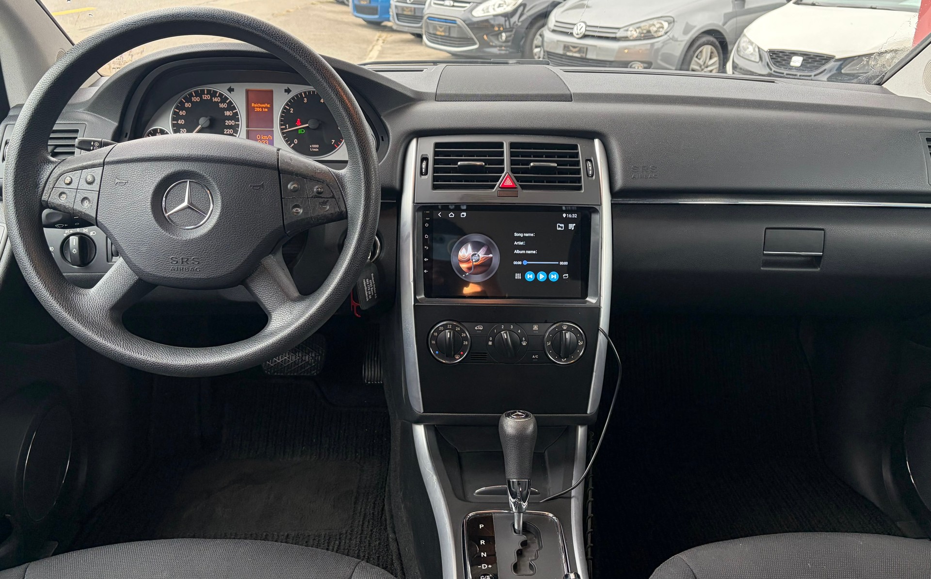 MERCEDES-BENZ B 150-image-8