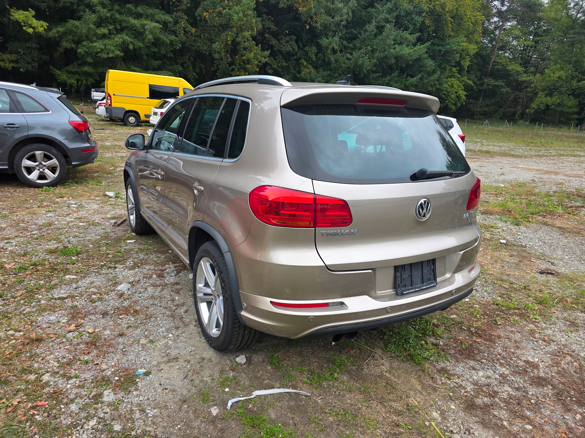 VW Tiguan 2.0 TSI R-Line Design 4Motion DSG-image-8