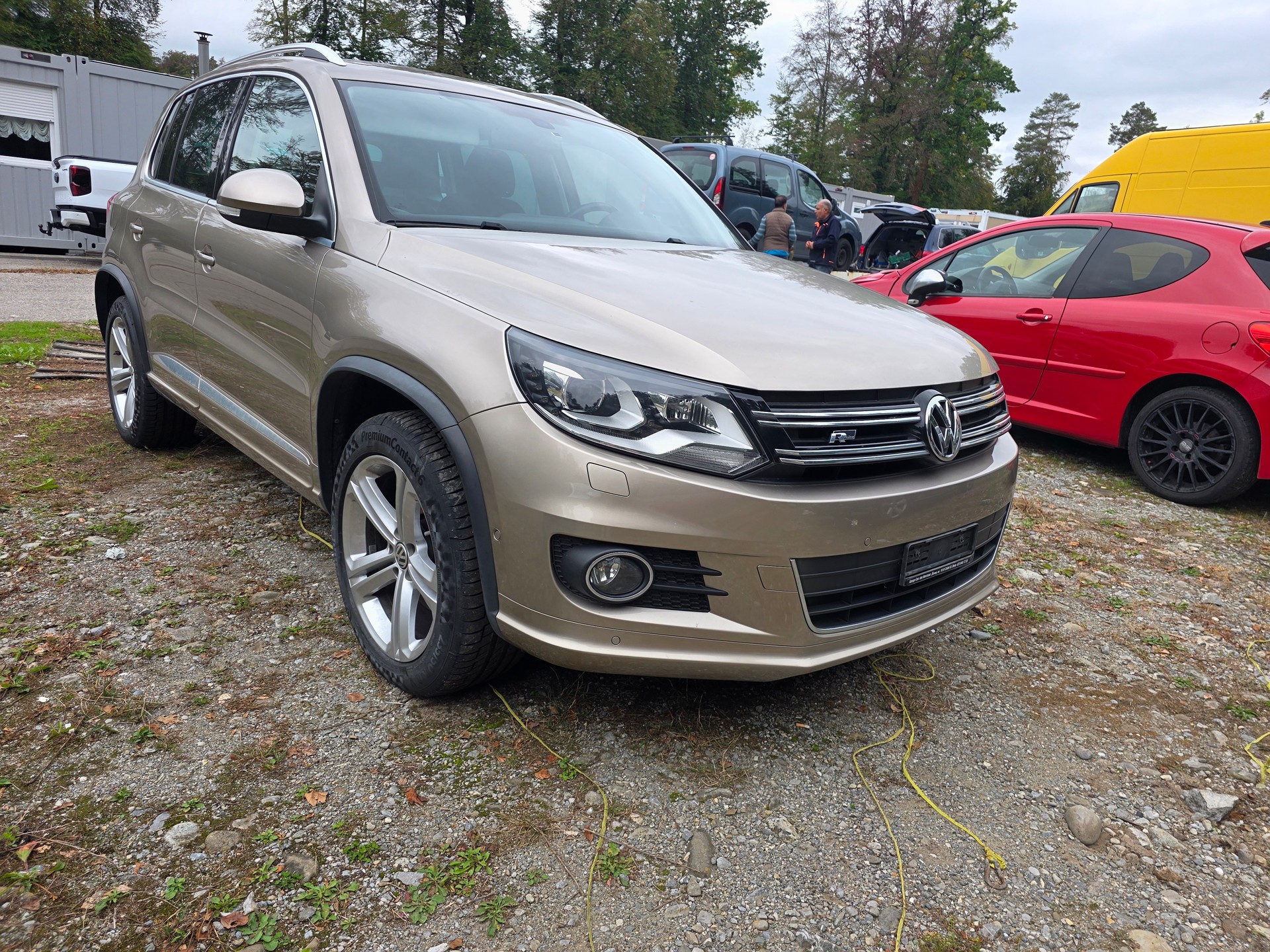 VW Tiguan 2.0 TSI R-Line Design 4Motion DSG-image-2