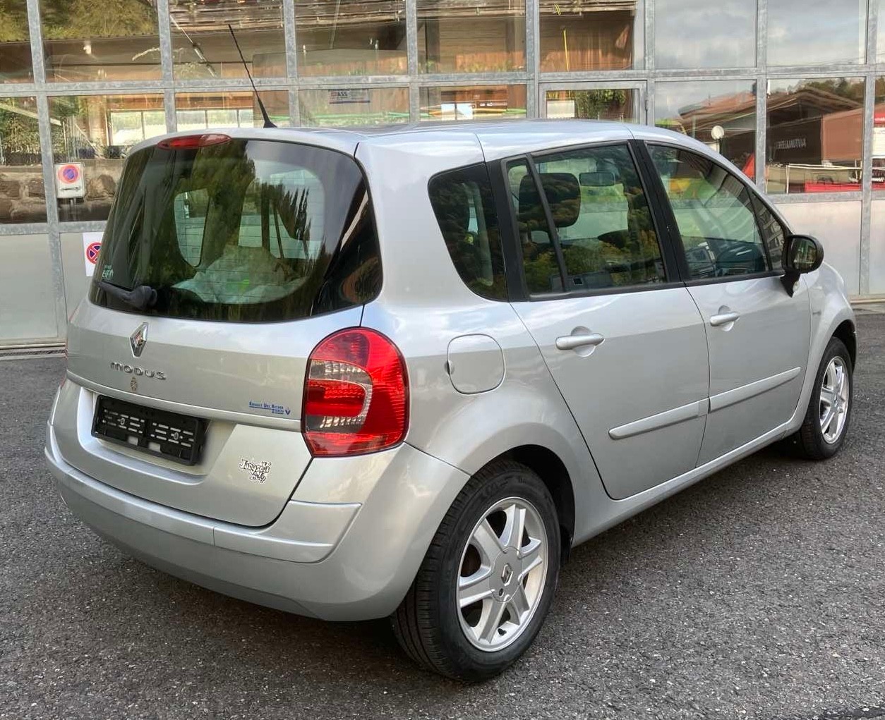 RENAULT Modus 1.2 16V T Dynamique-image-2