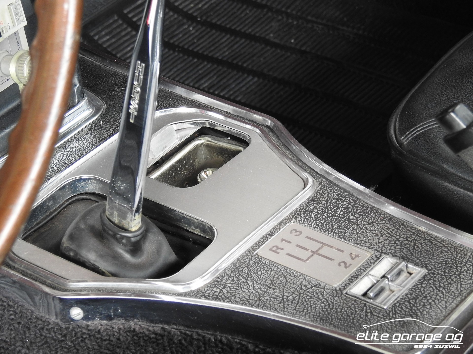 CHEVROLET CORVETTE C2-image-13