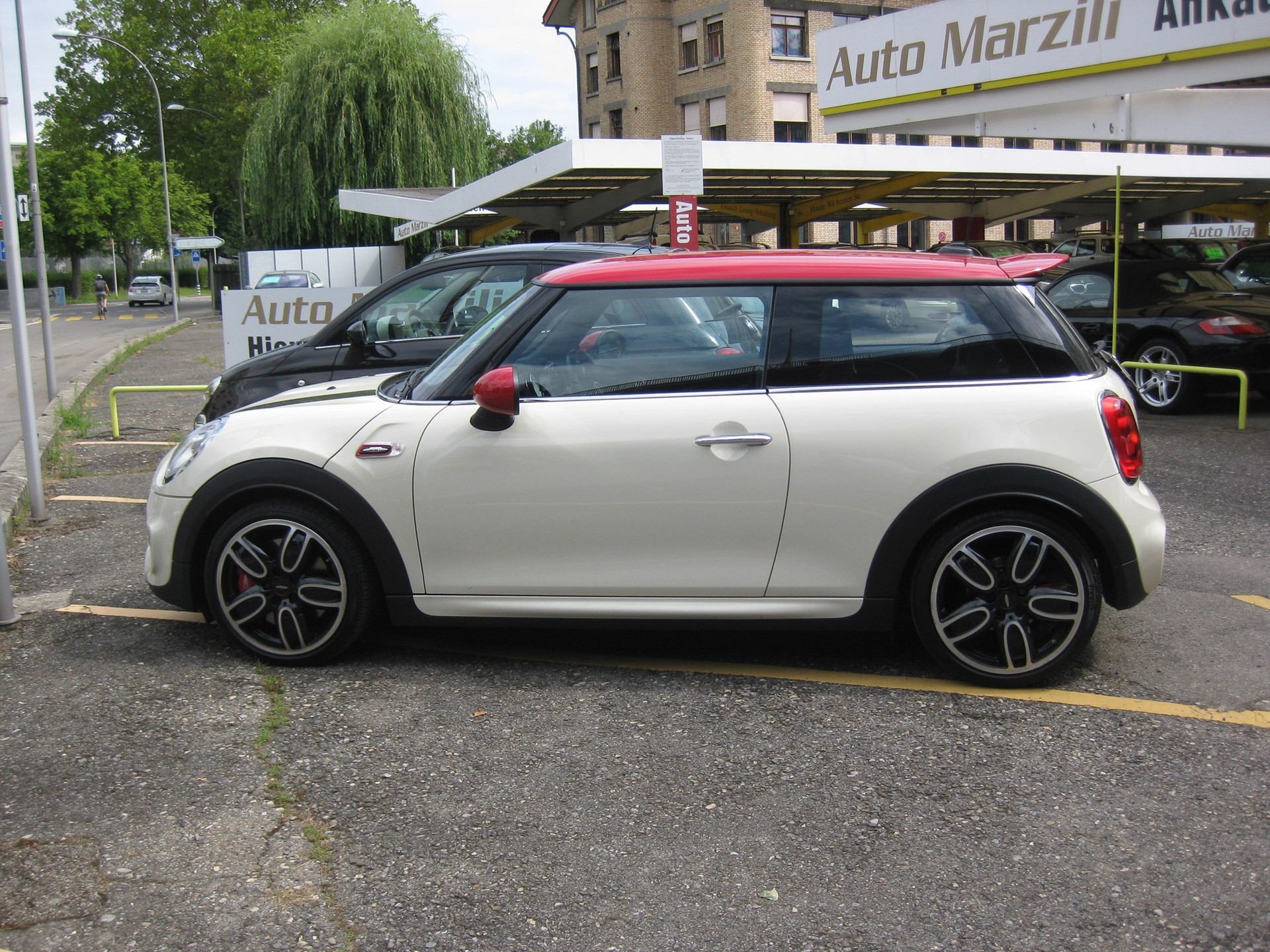 MINI Cooper John Cooper Works Steptronic-image-0
