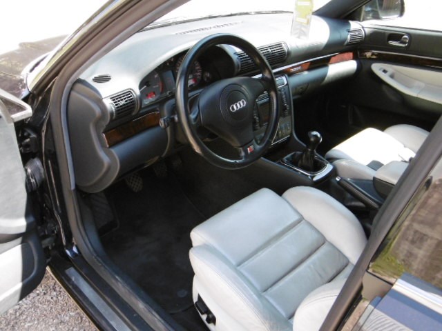 AUDI S4 Avant Quattro 2.7 V6 Bi-turbo B5-image-5