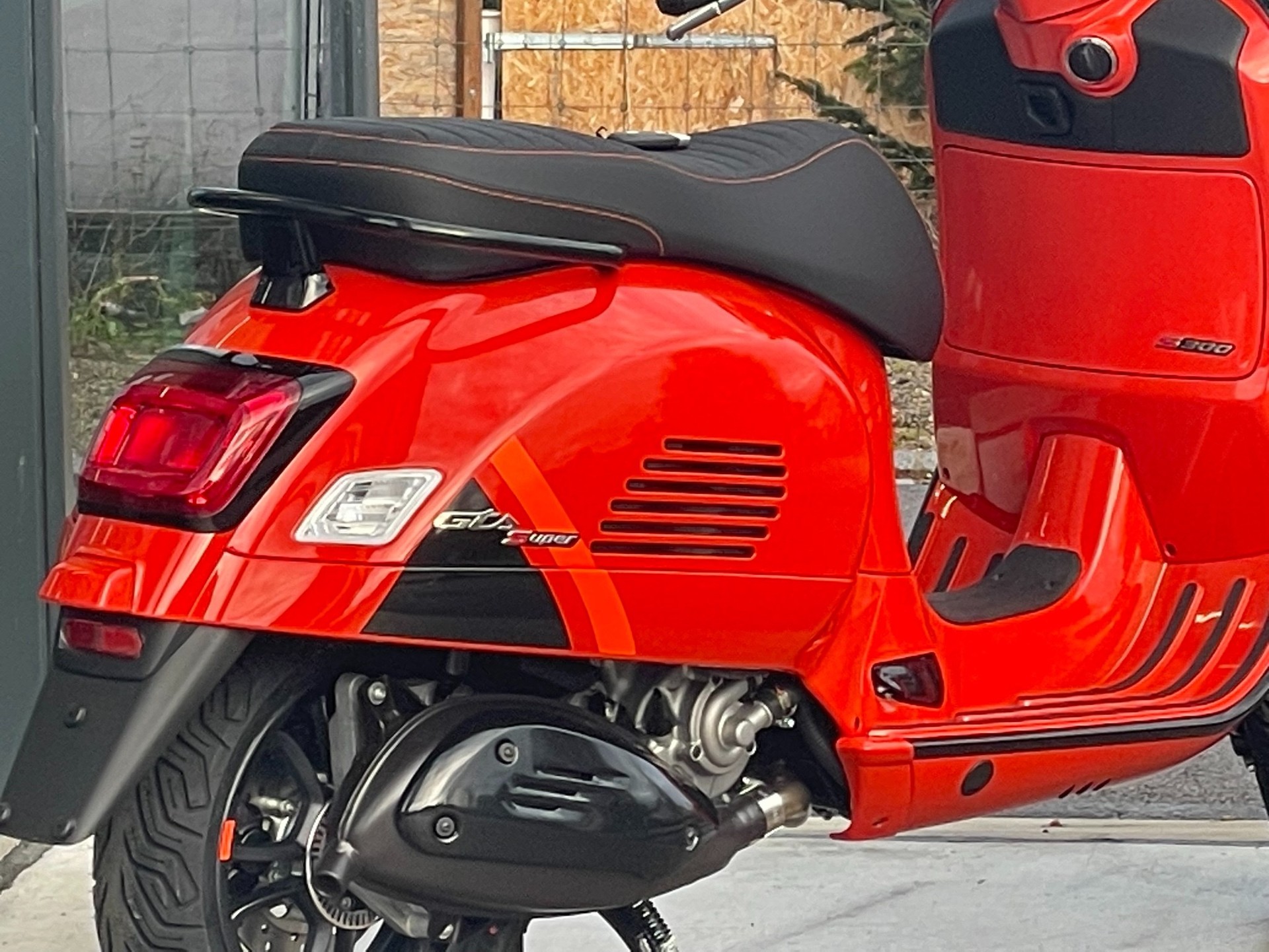 PIAGGIO Vespa GTS 300 Super Sport ABS-image-6