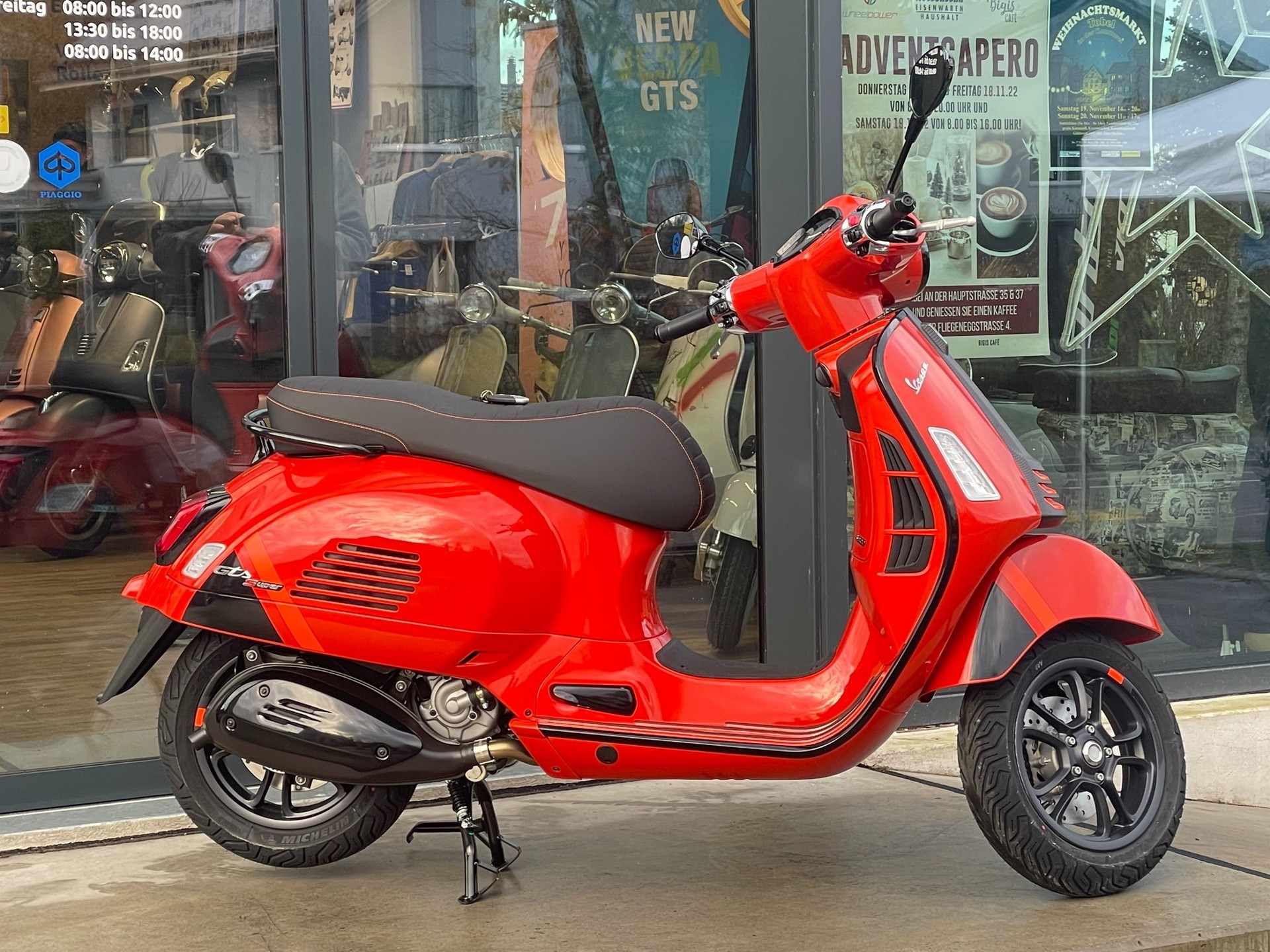 PIAGGIO Vespa GTS 300 Super Sport ABS-image-7