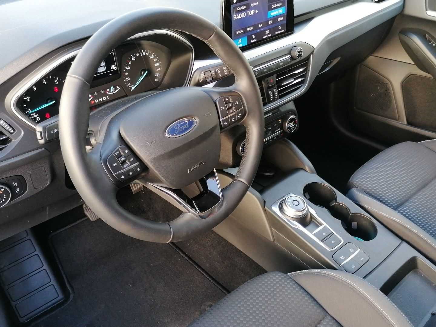 FORD Focus 1.0 SCTi Cool Connect Automat-image-8