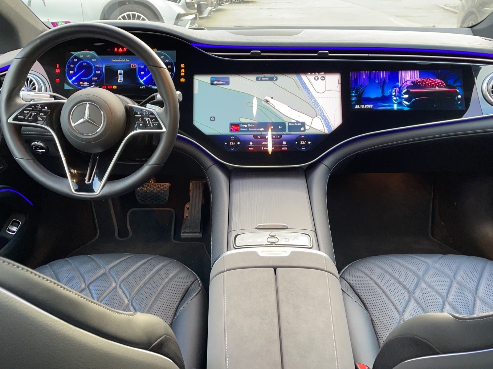 MERCEDES-BENZ EQS 580 AMG Line 4Matic-image-13