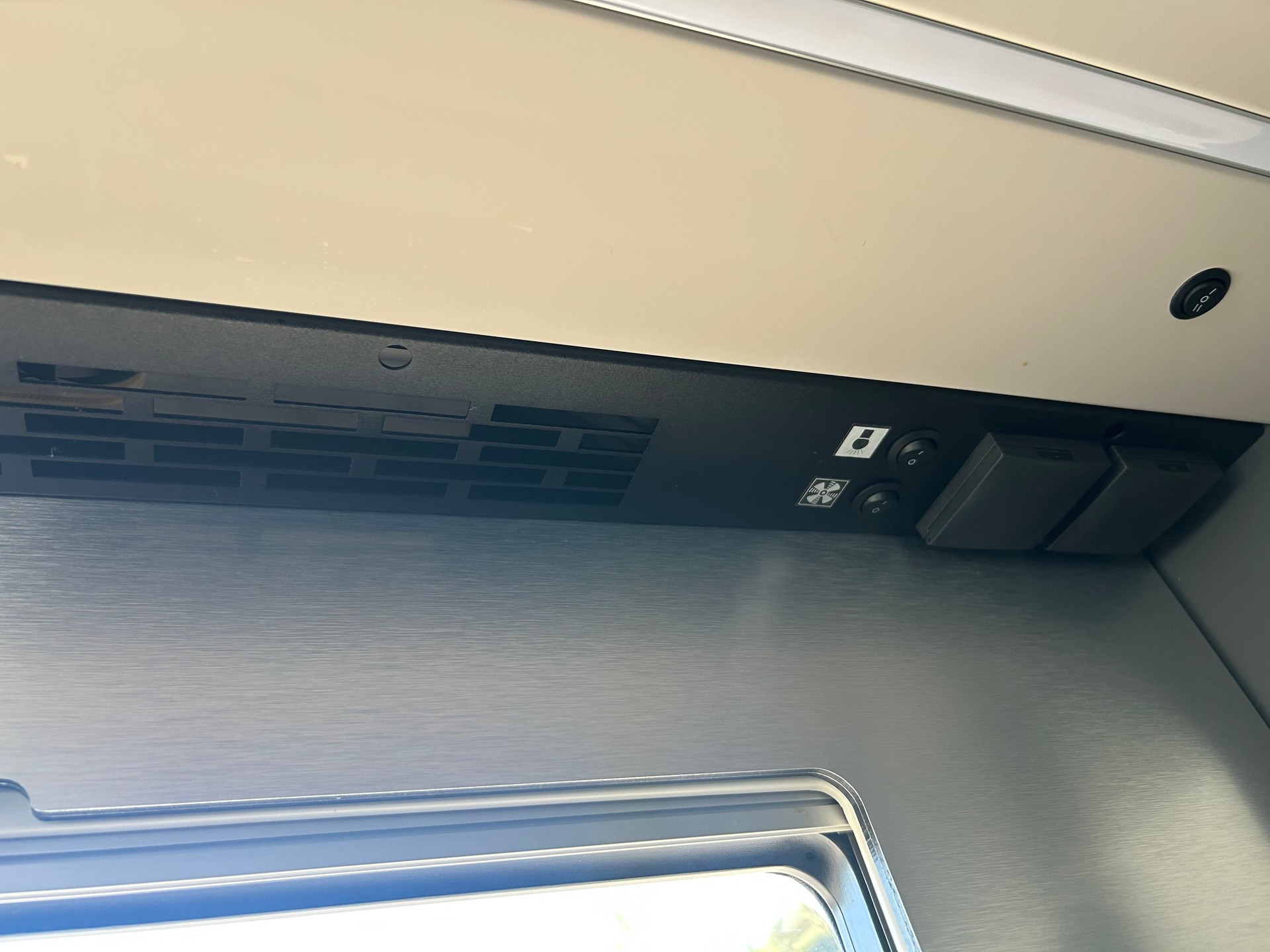ADRIA Coral Supreme MB 650 SL-image-25