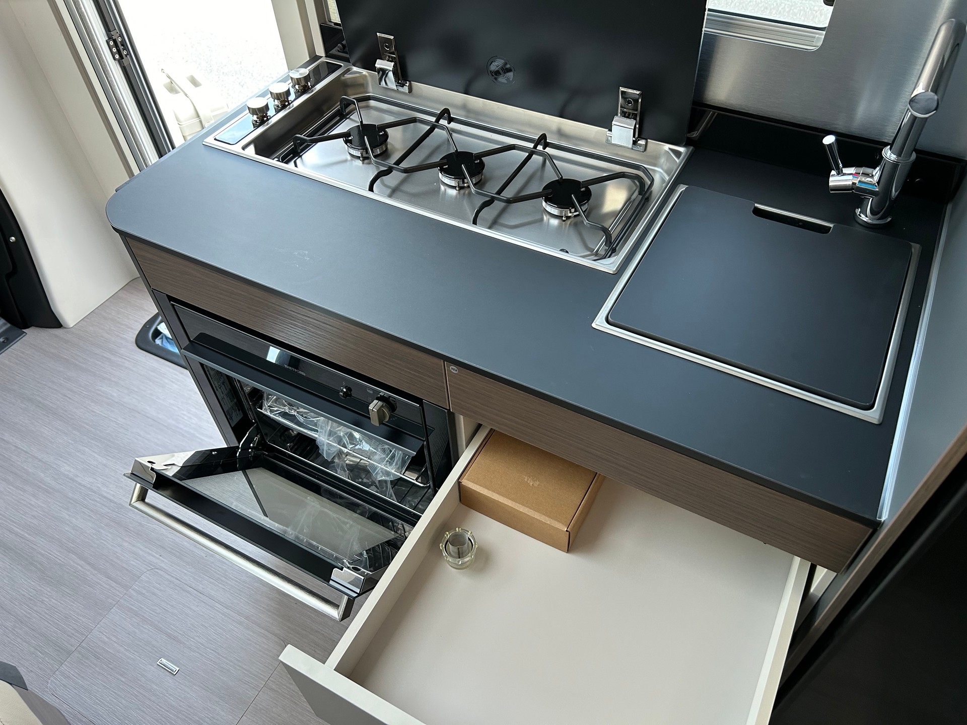 ADRIA Coral Supreme MB 650 SL-image-27