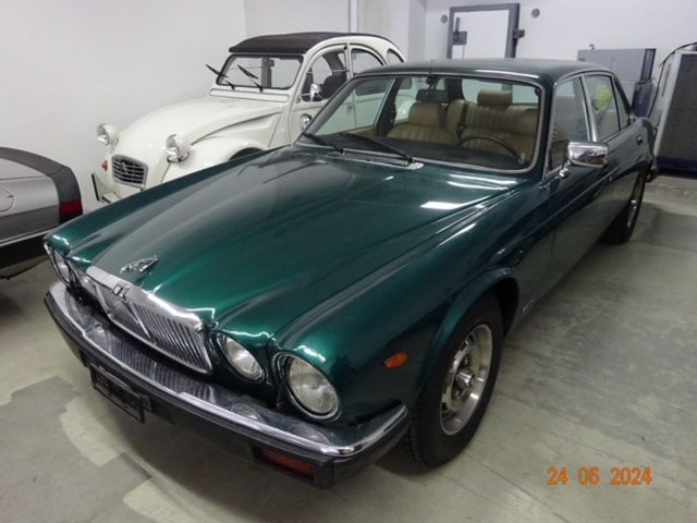 JAGUAR XJ6 4.2-image-2