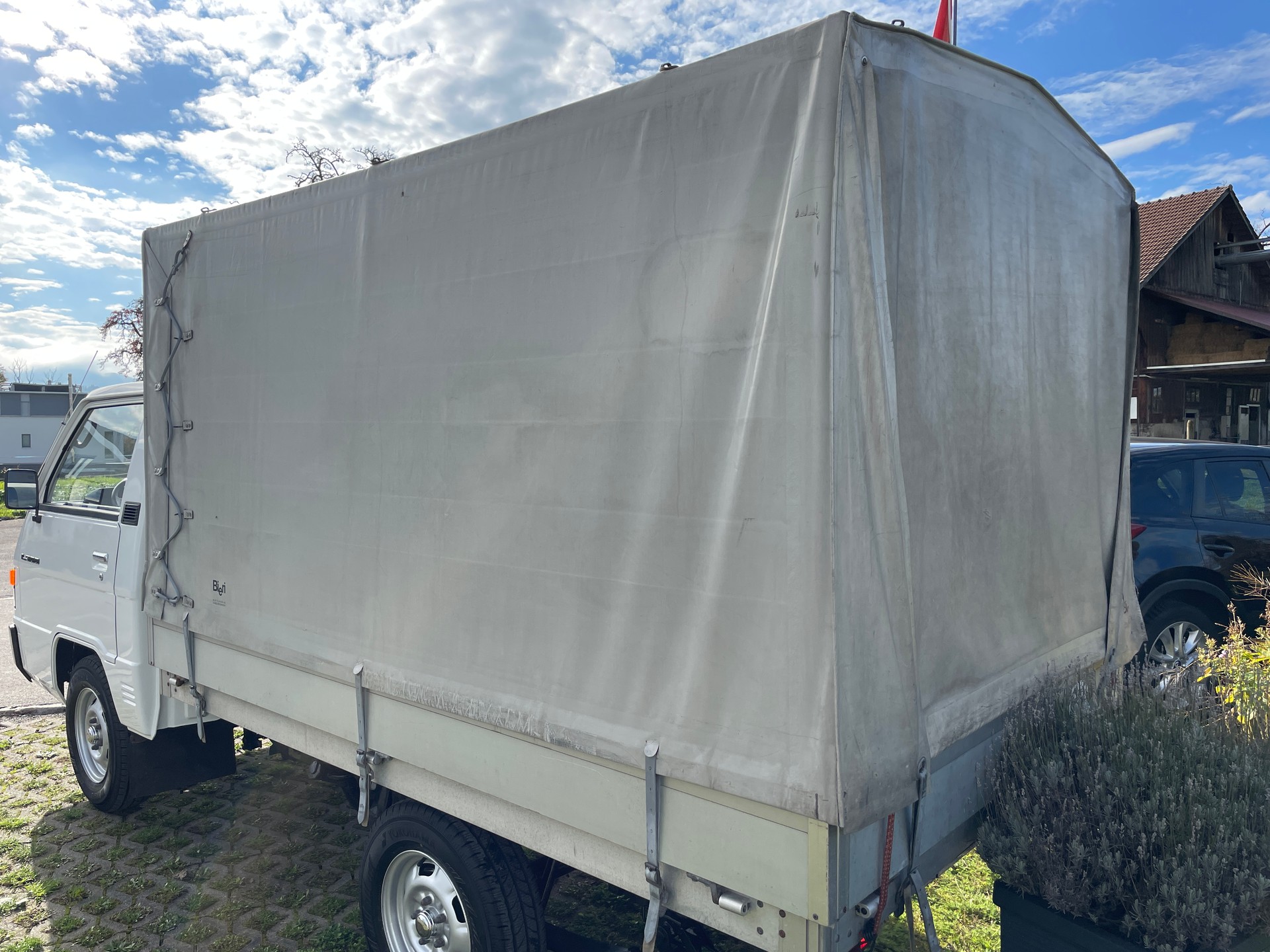 MITSUBISHI L 300 2.5D-image-2